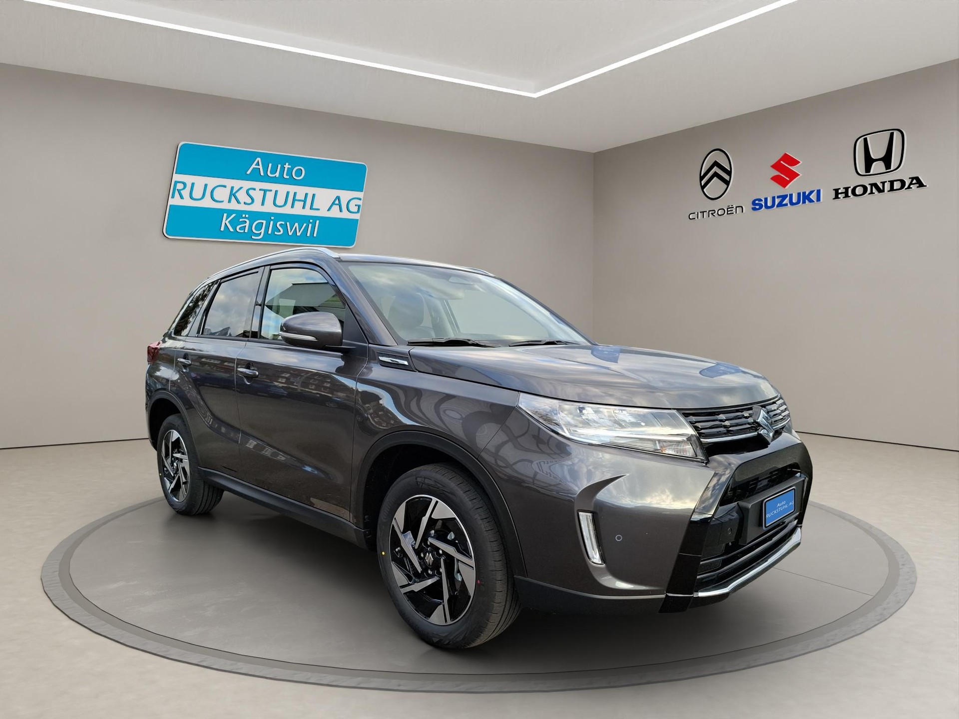 SUZUKI Vitara 1.5 Compact Top Hybrid 4x4-image-1
