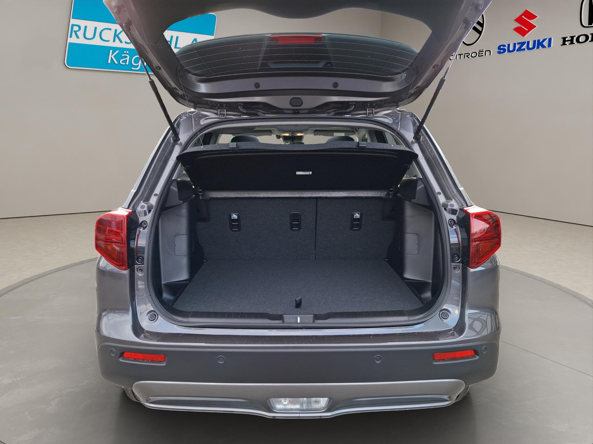 SUZUKI Vitara 1.5 Compact Top Hybrid 4x4-image-9