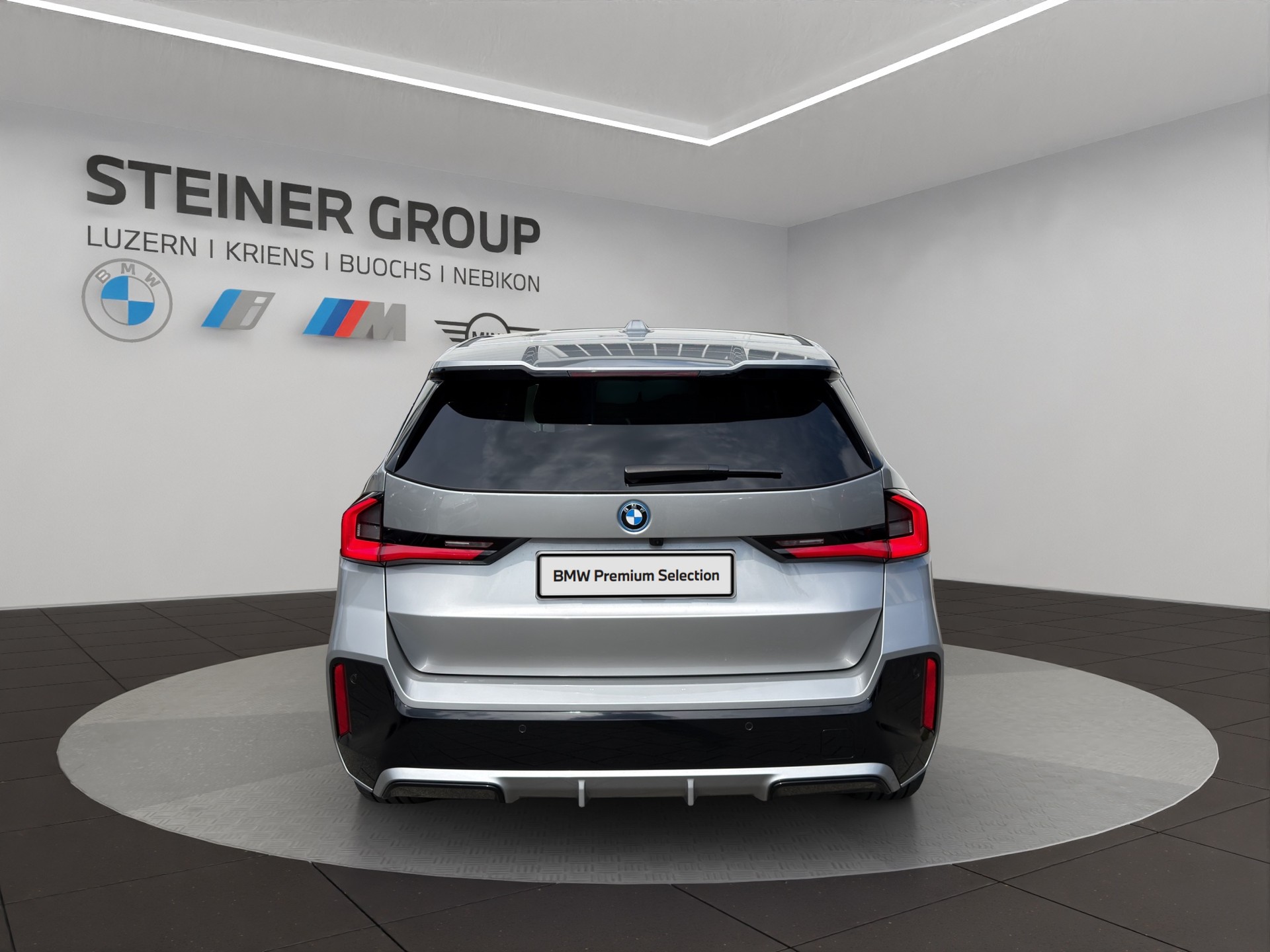 BMW iX1 xDrive 30 M Sport-image-6