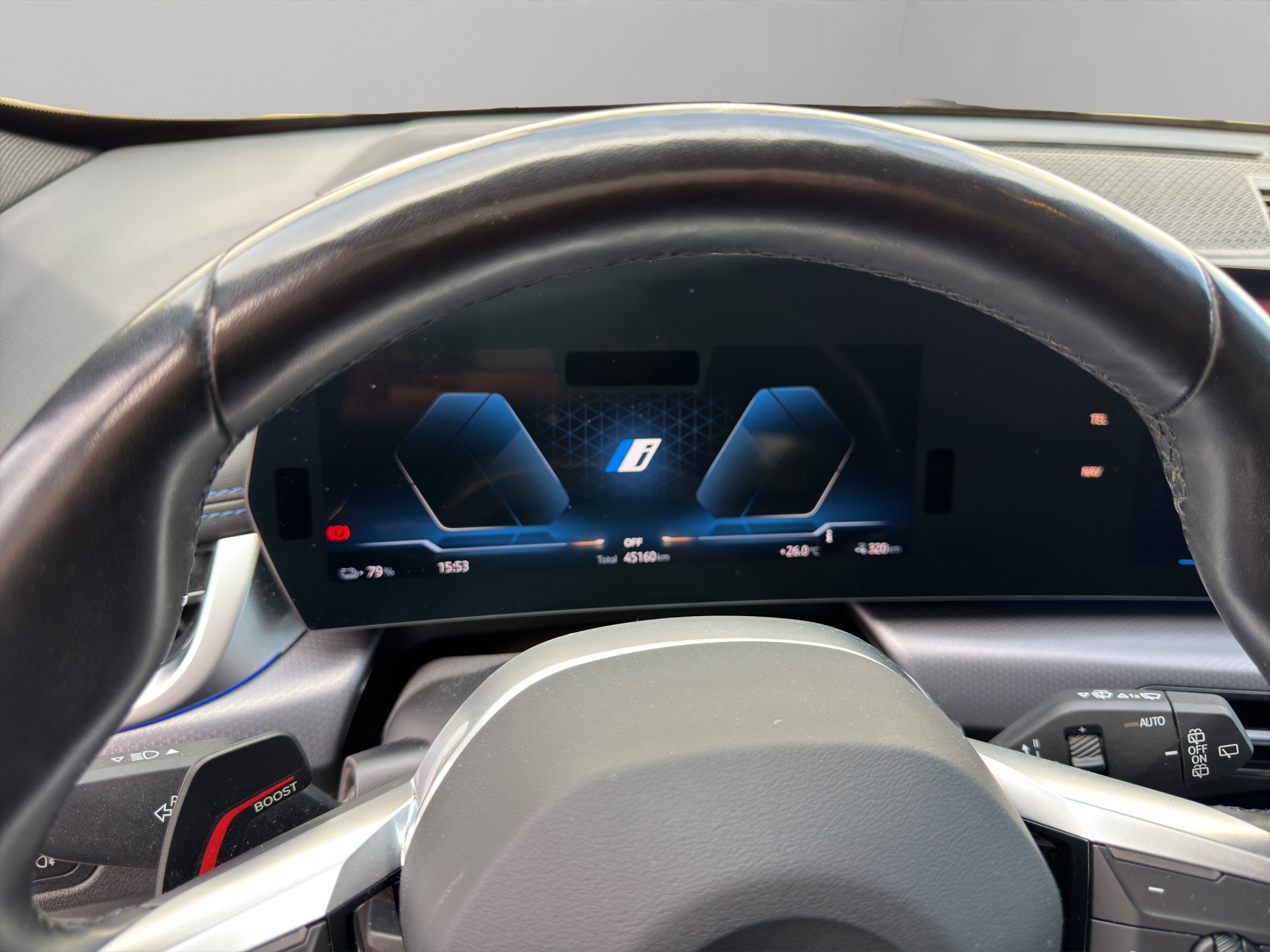 BMW iX1 xDrive 30 M Sport-image-13