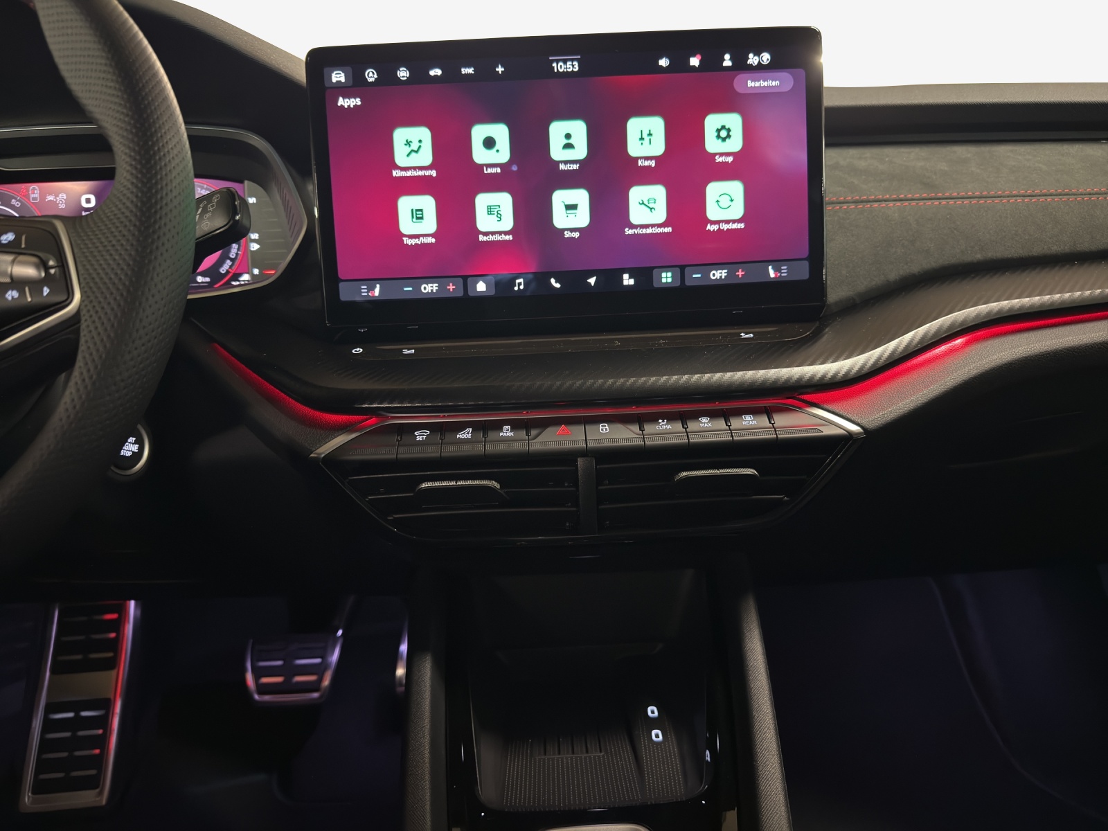 SKODA Octavia Combi 2.0 TSI DSG RS 30 Years Edition-image-10