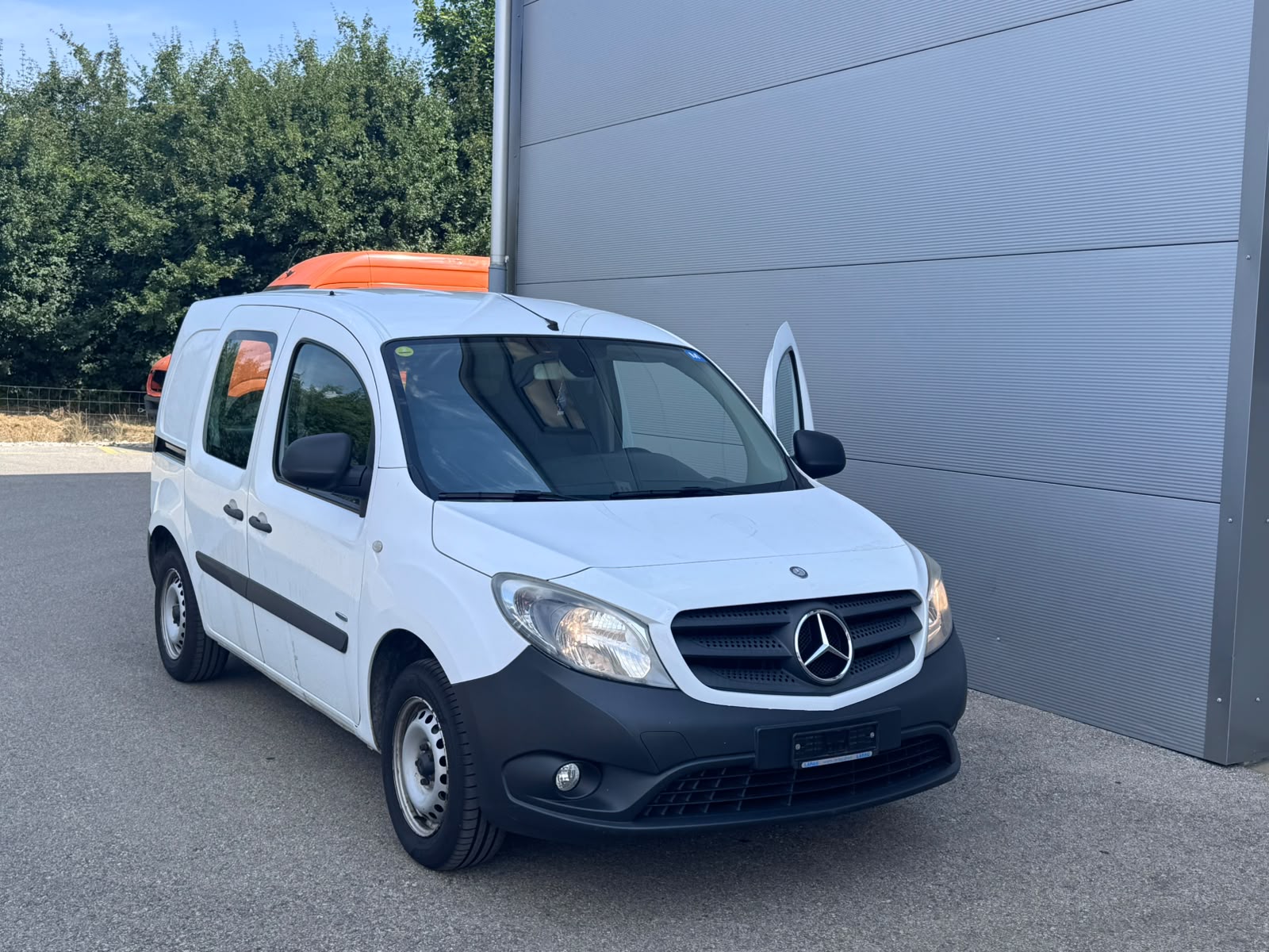 MERCEDES-BENZ Citan 109 CDI L Euro 6 - Rabais des plaque sur CVD 120chf par année-image-0