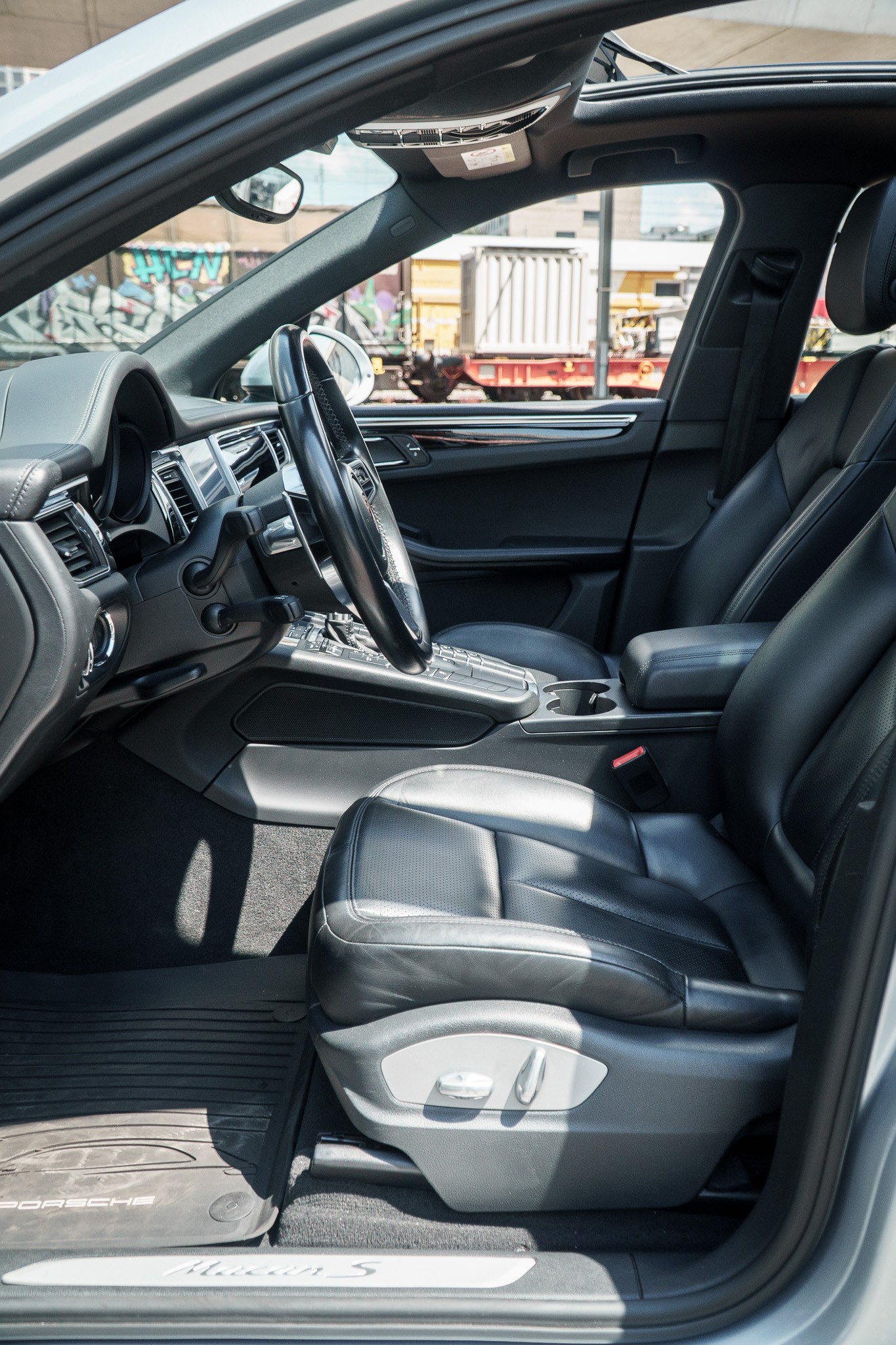 PORSCHE Macan S PDK-image-11
