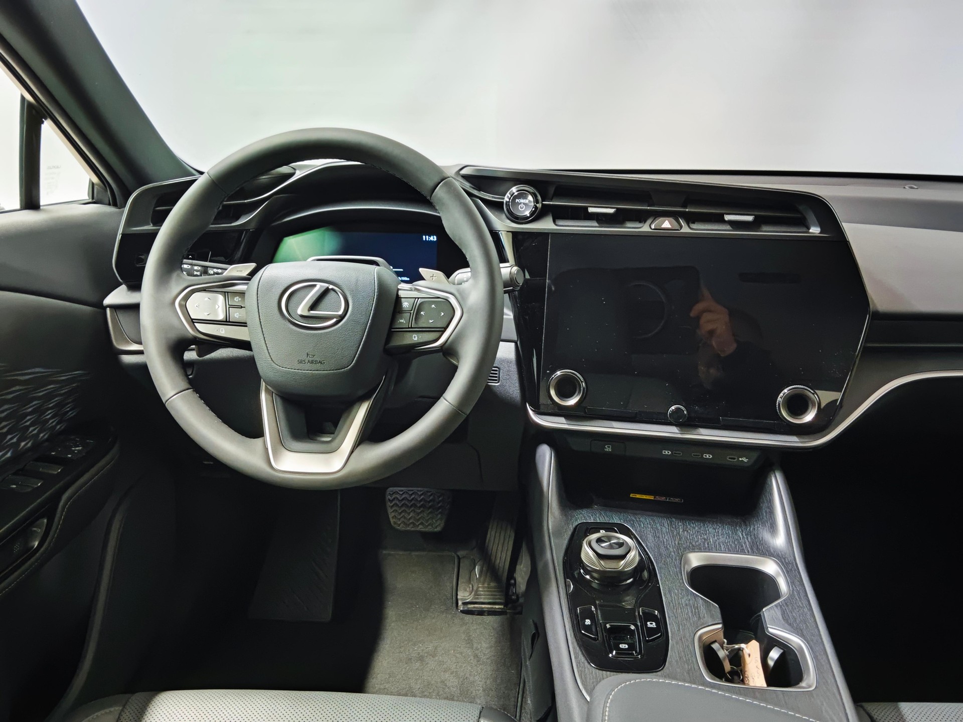 LEXUS RZ 450e Comfort - Ruote invernali incluse-image-5