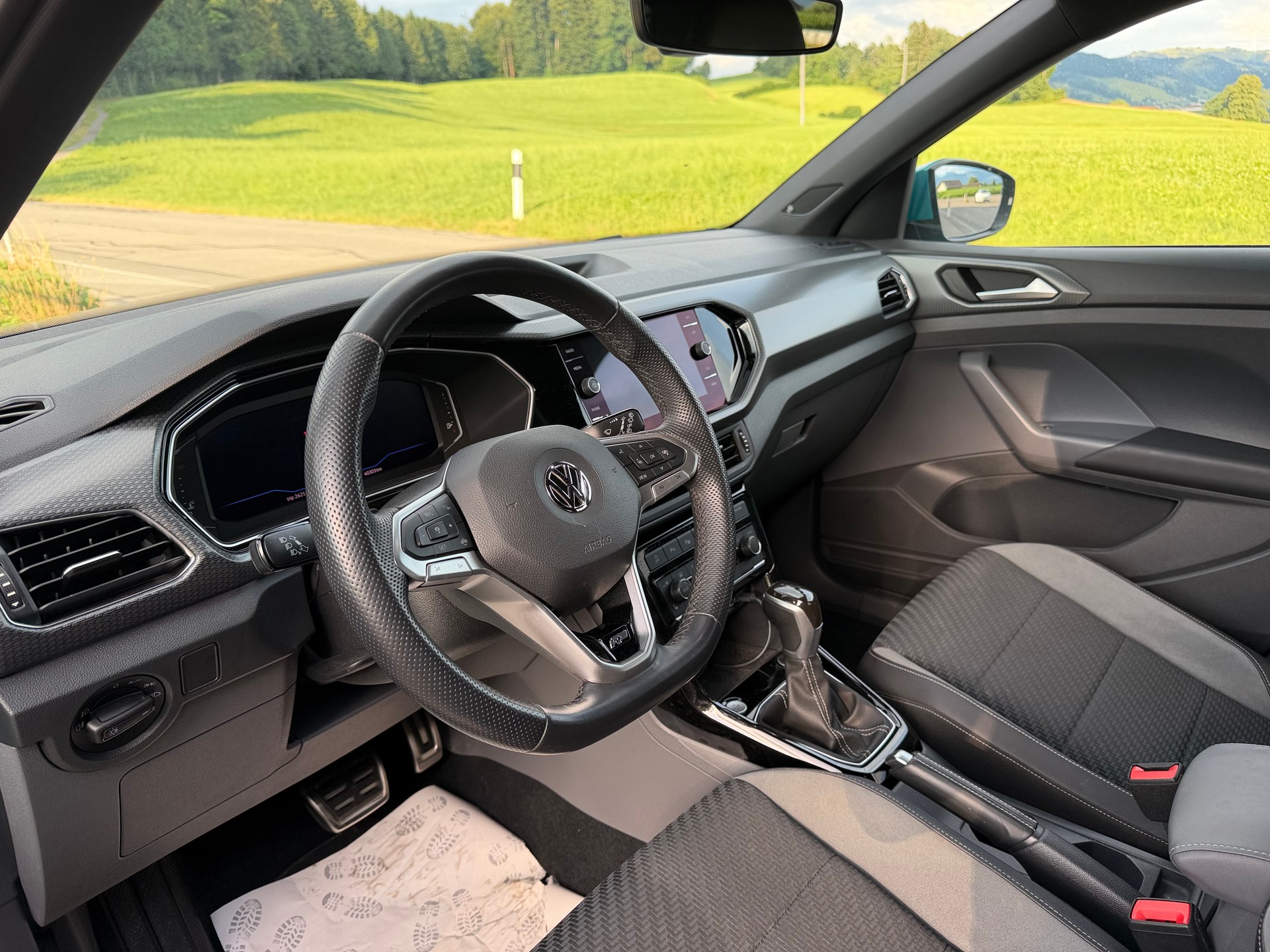 VW T-Cross 1.0 TSI R-Line DSG-image-7