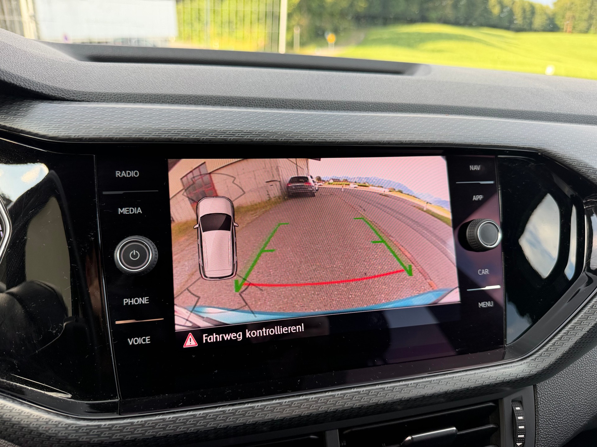 VW T-Cross 1.0 TSI R-Line DSG-image-11