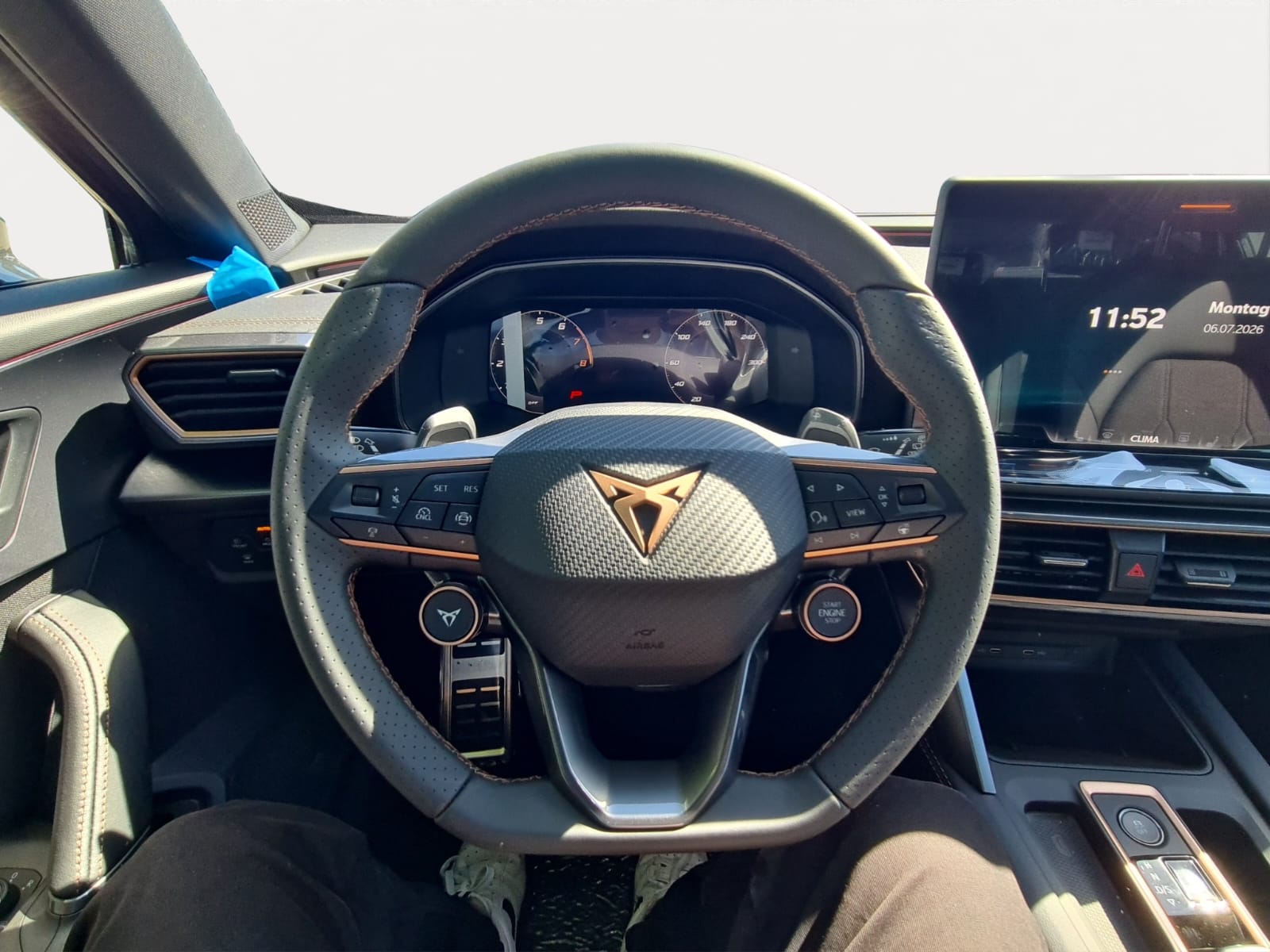 CUPRA Formentor 1.5 TSI DSG-image-9
