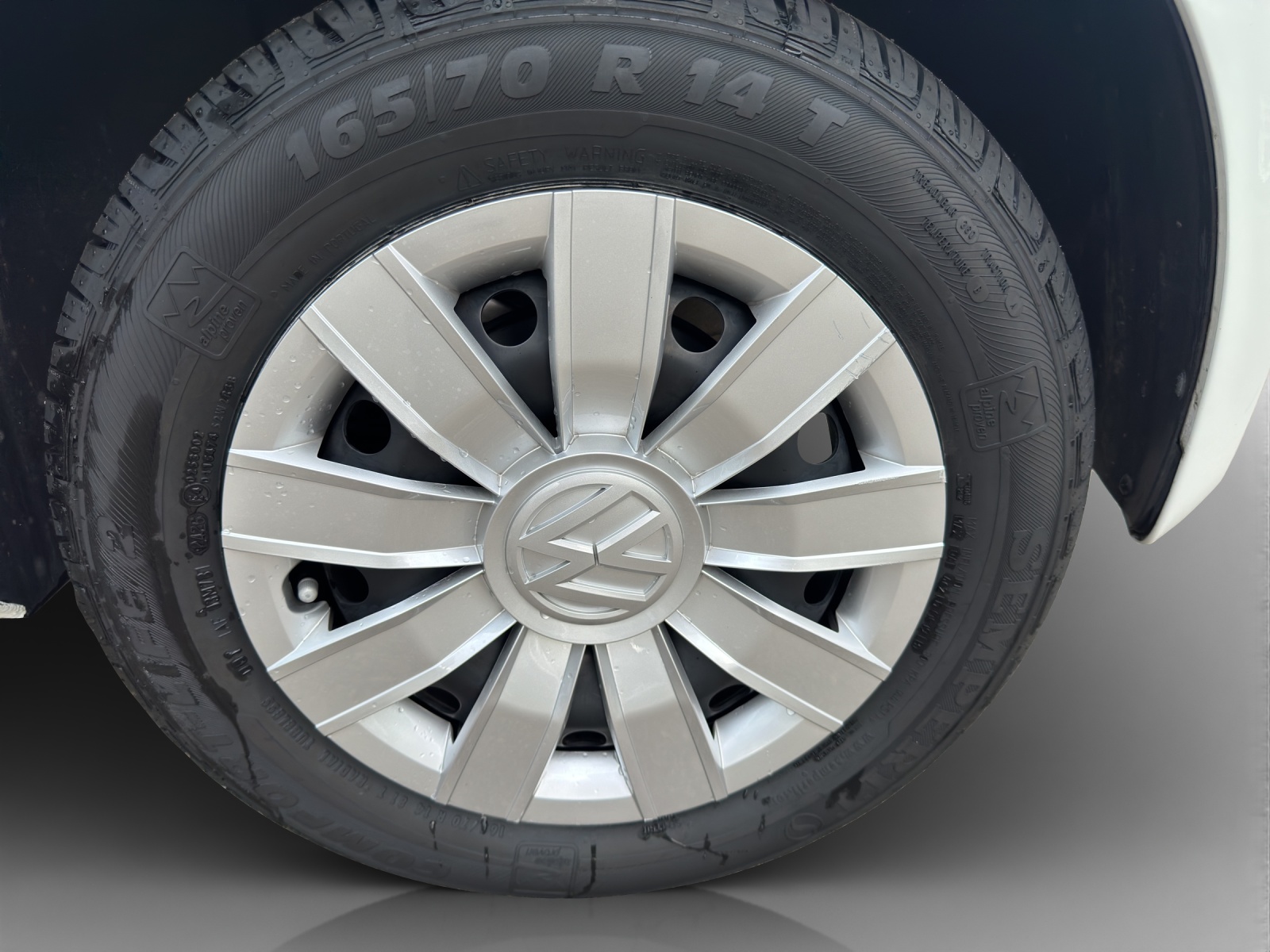 VW e-Up-image-14