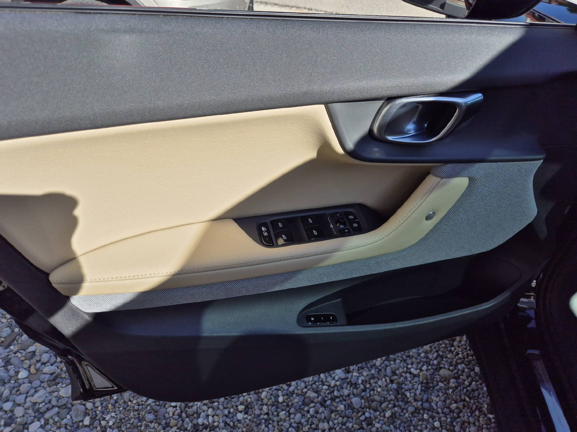 POLESTAR 2 Long Range Single Motor 78 kWh-image-10