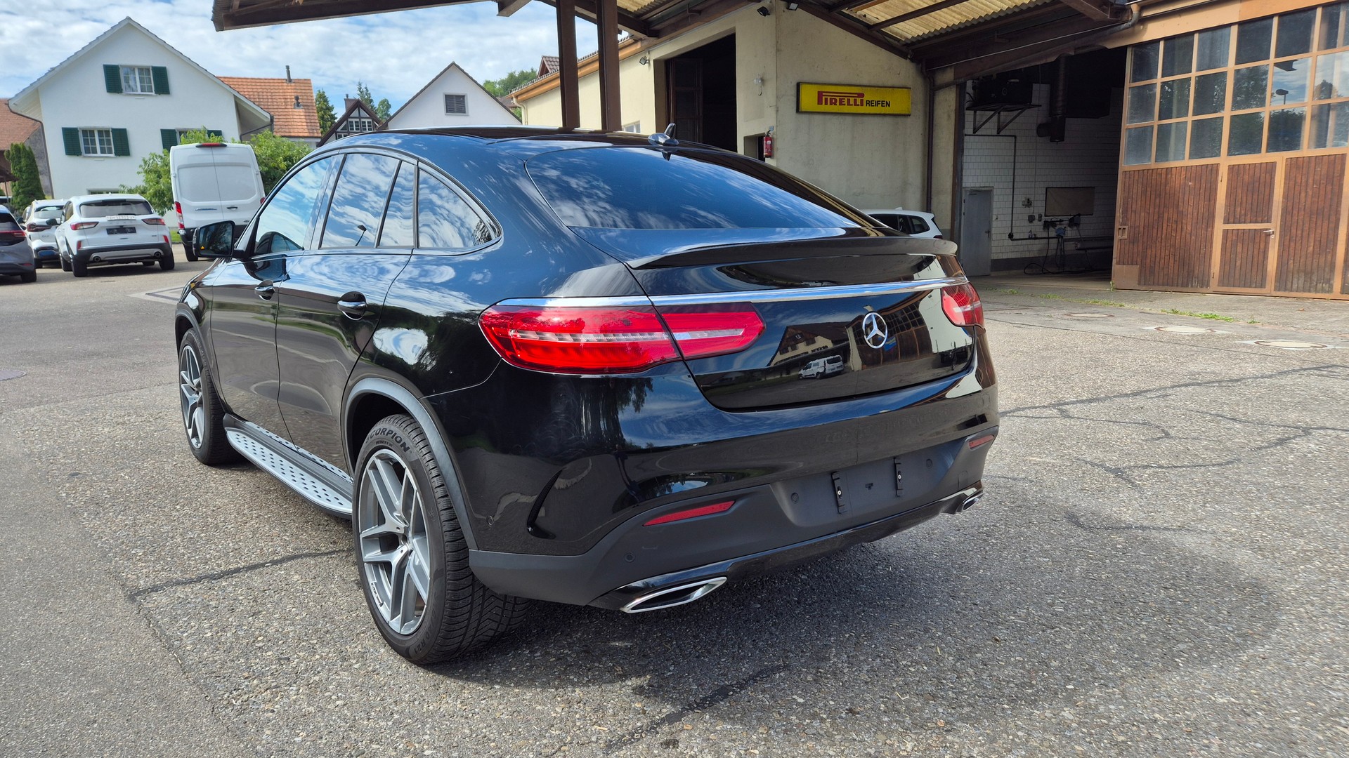 MERCEDES-BENZ GLE Coupé 350 d 4Matic 9G-Tronic-image-2