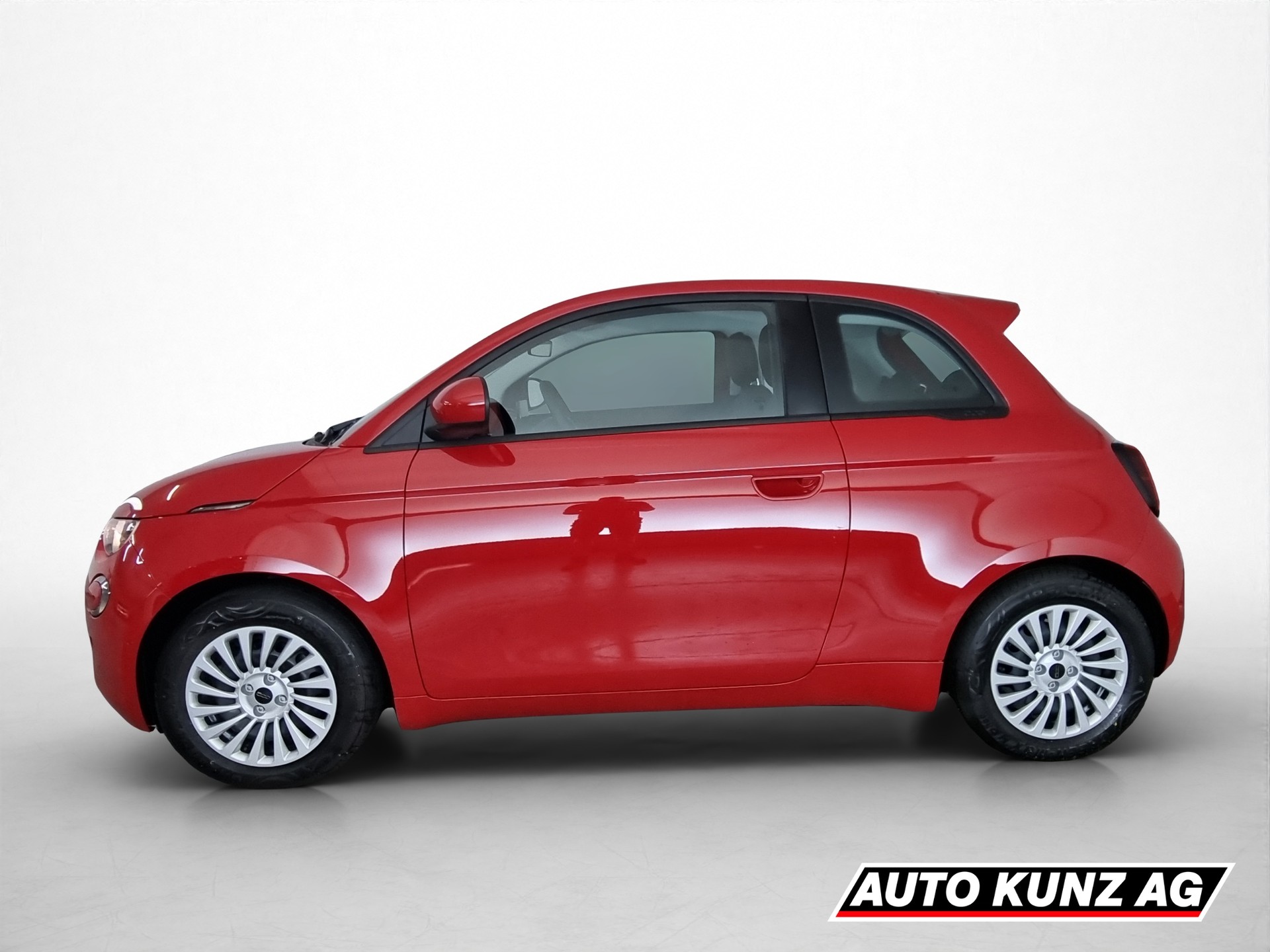 FIAT 500 electric La Prima-showroom-element-2