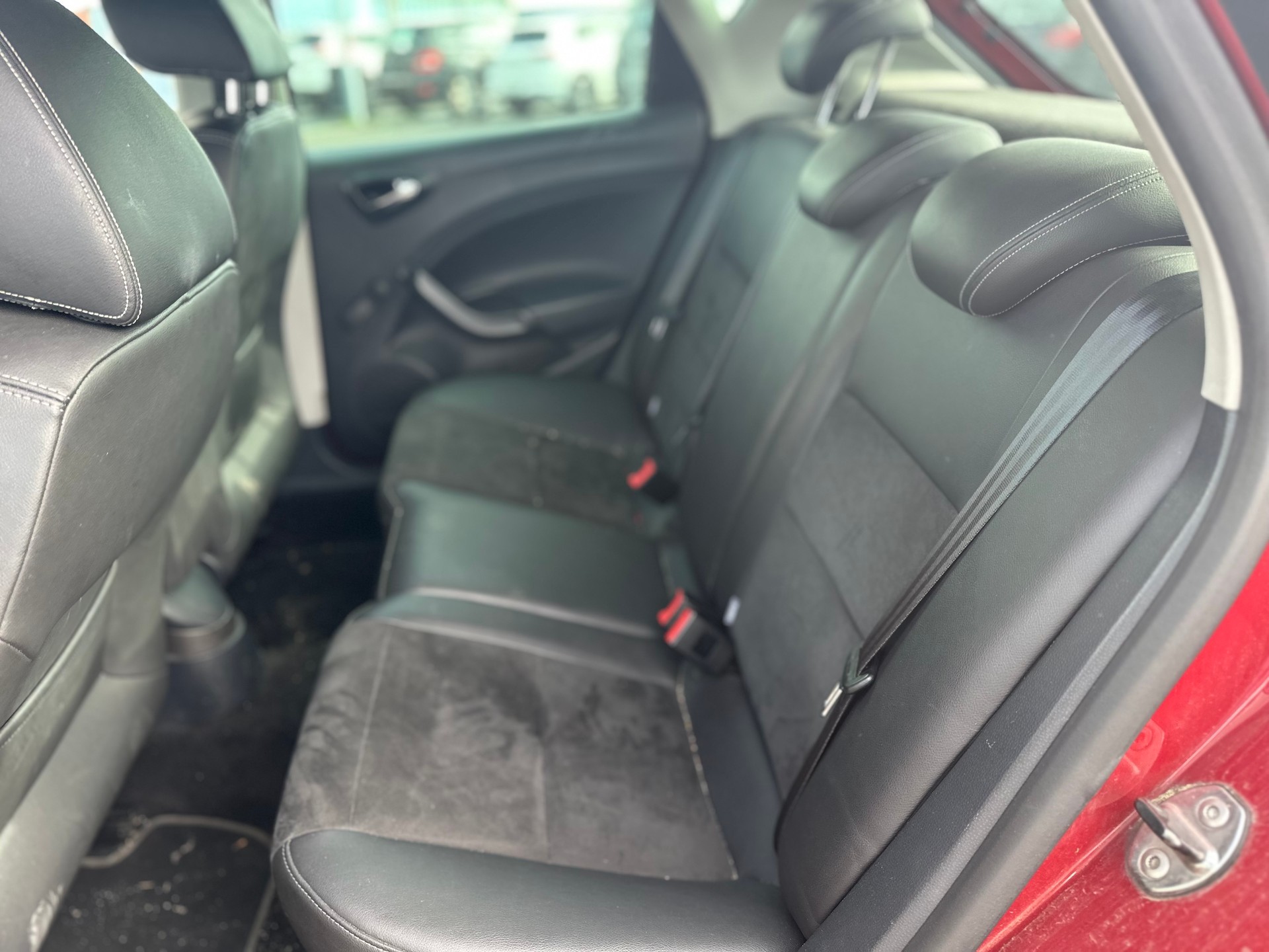 SEAT Ibiza 1.6 TDI Style-image-8