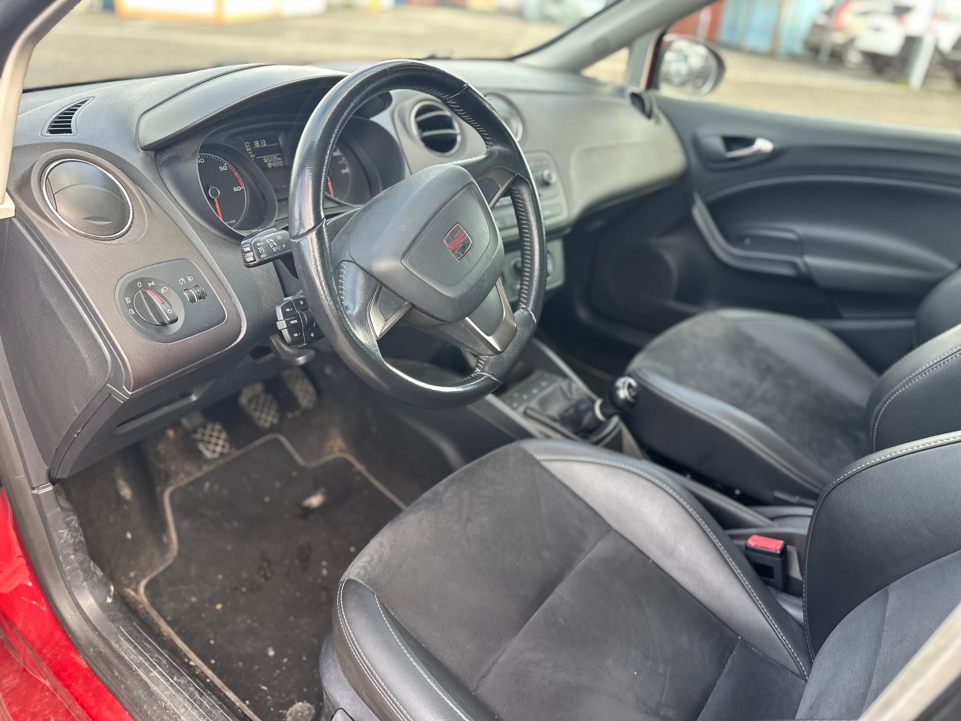 SEAT Ibiza 1.6 TDI Style-image-10