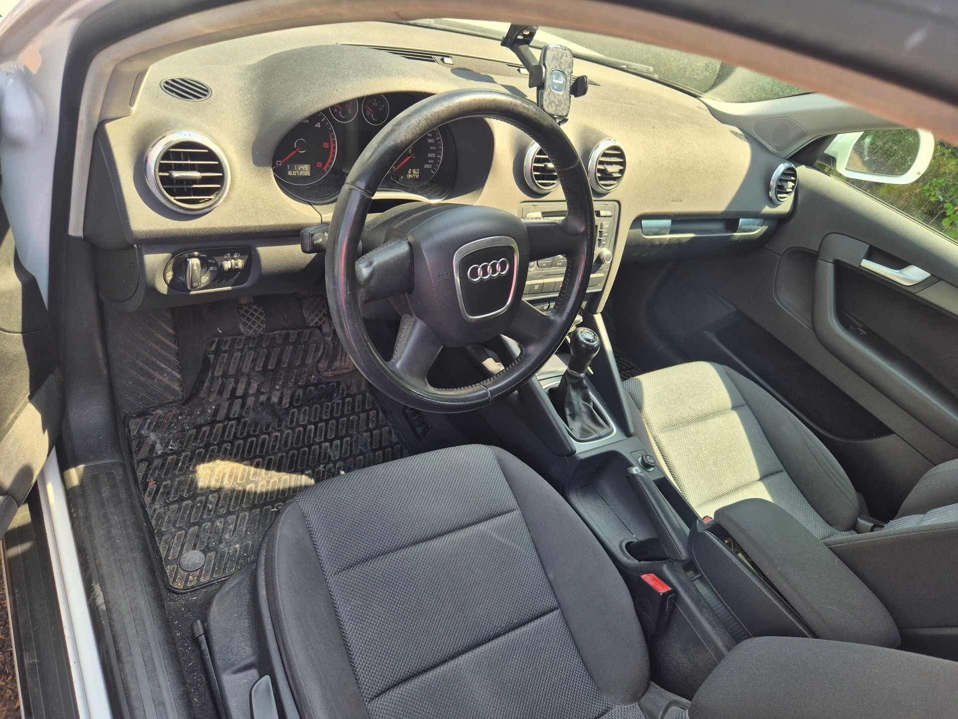 AUDI A3 Sportback 1.9 TDI Attraction-image-7