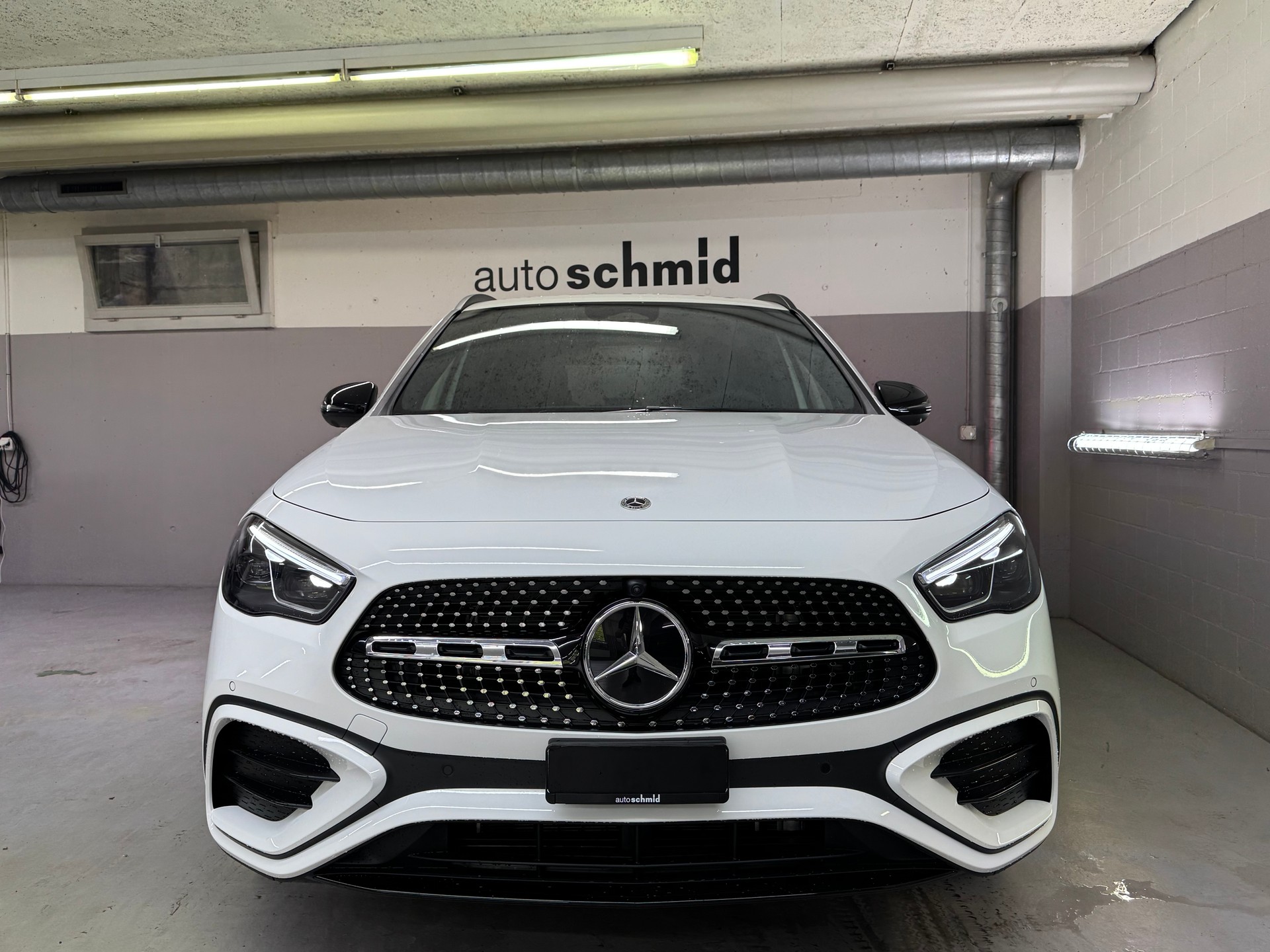MERCEDES-BENZ GLA 200 Night Star 7G-DCT-image-1