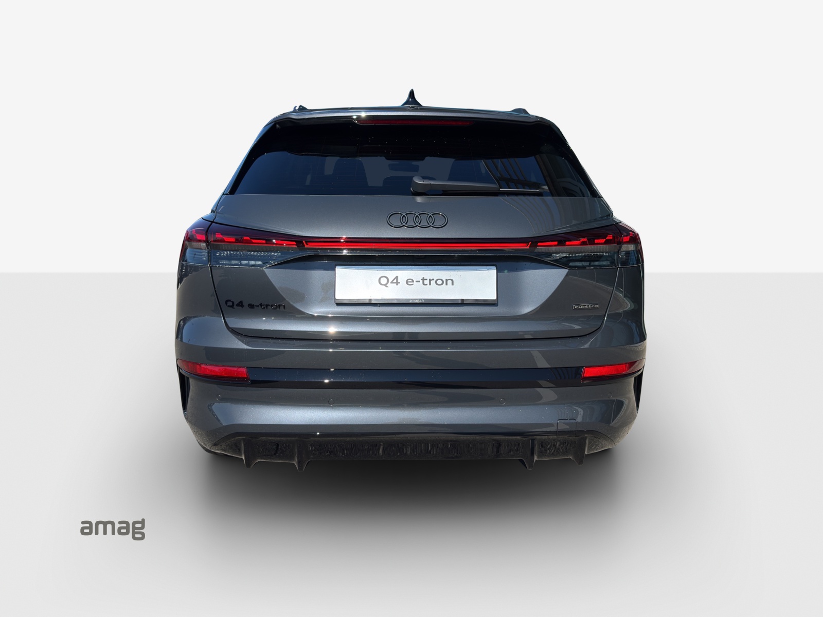 AUDI Q4 e-tron SUV quattro performance-image-4