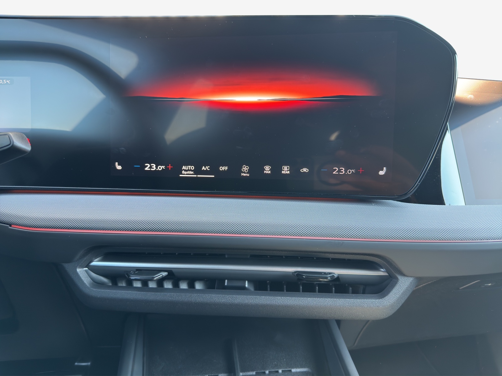 AUDI Q4 e-tron SUV quattro performance-image-15