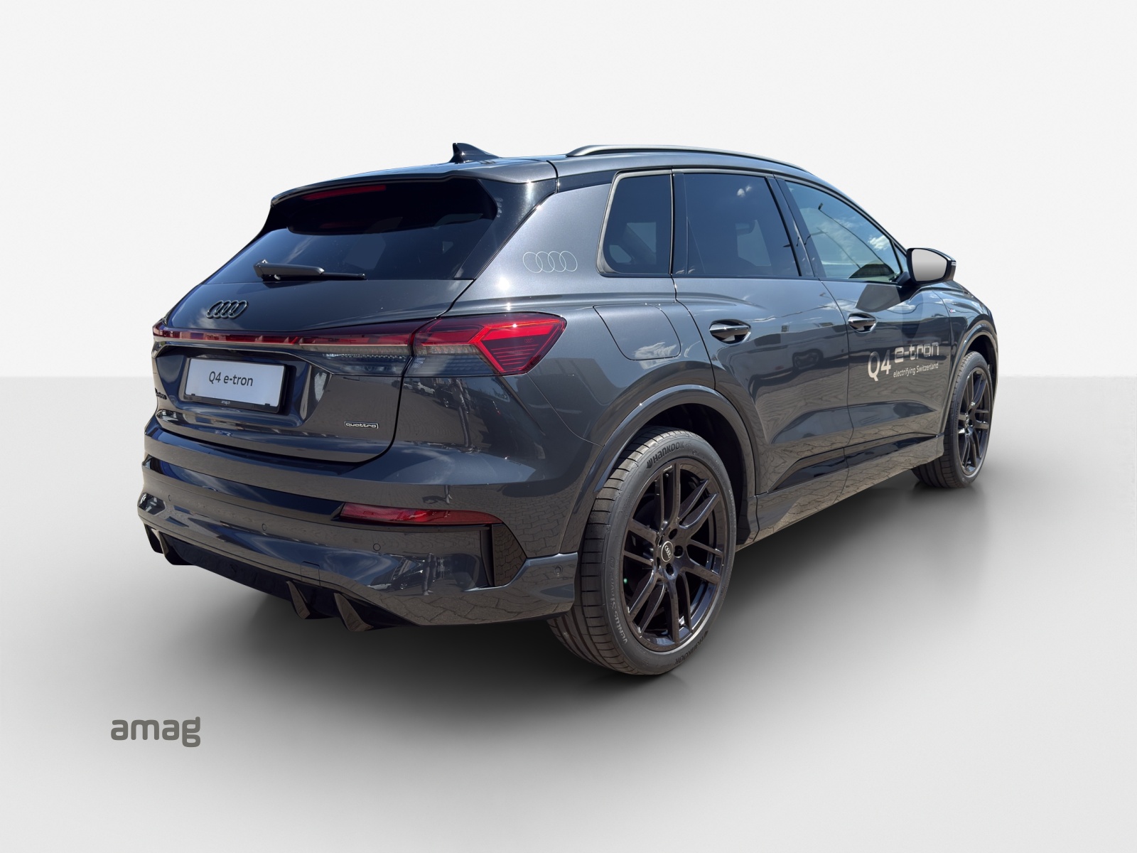 AUDI Q4 e-tron SUV quattro performance-image-6