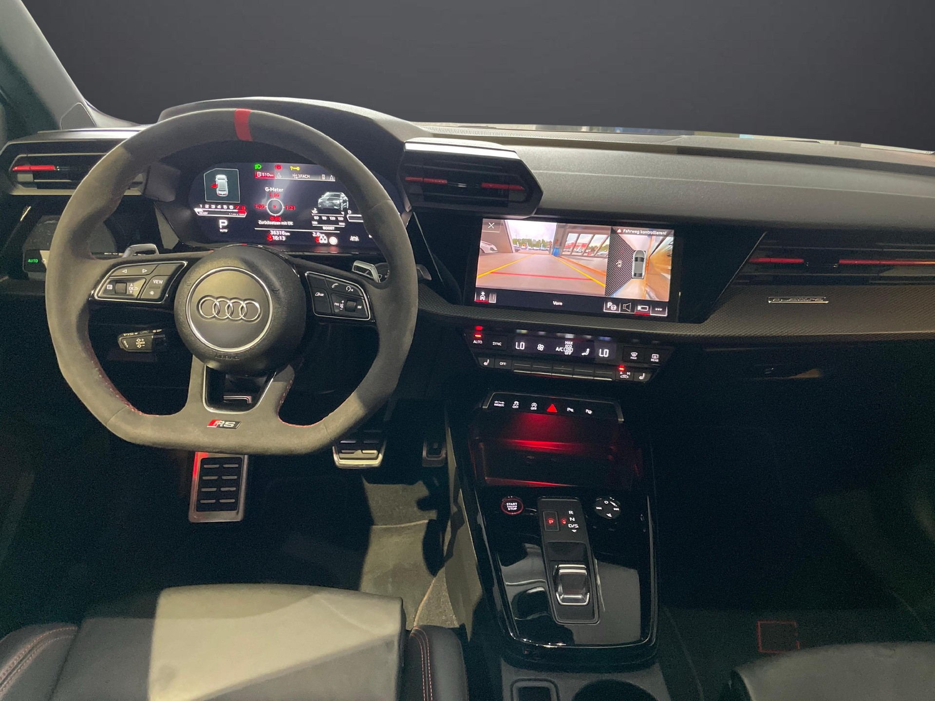 AUDI RS3 Limousine 2.5 TFSI quattro S-Tronic-image-5