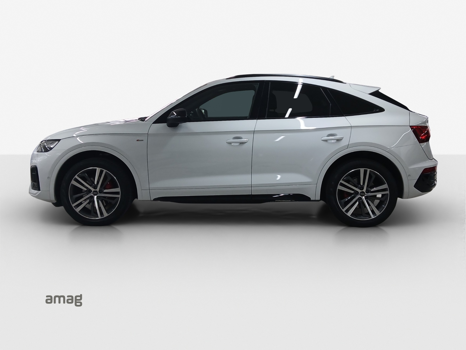 AUDI Q5 Sportback 40 TDI Blackedition quattro S-tronic-image-1