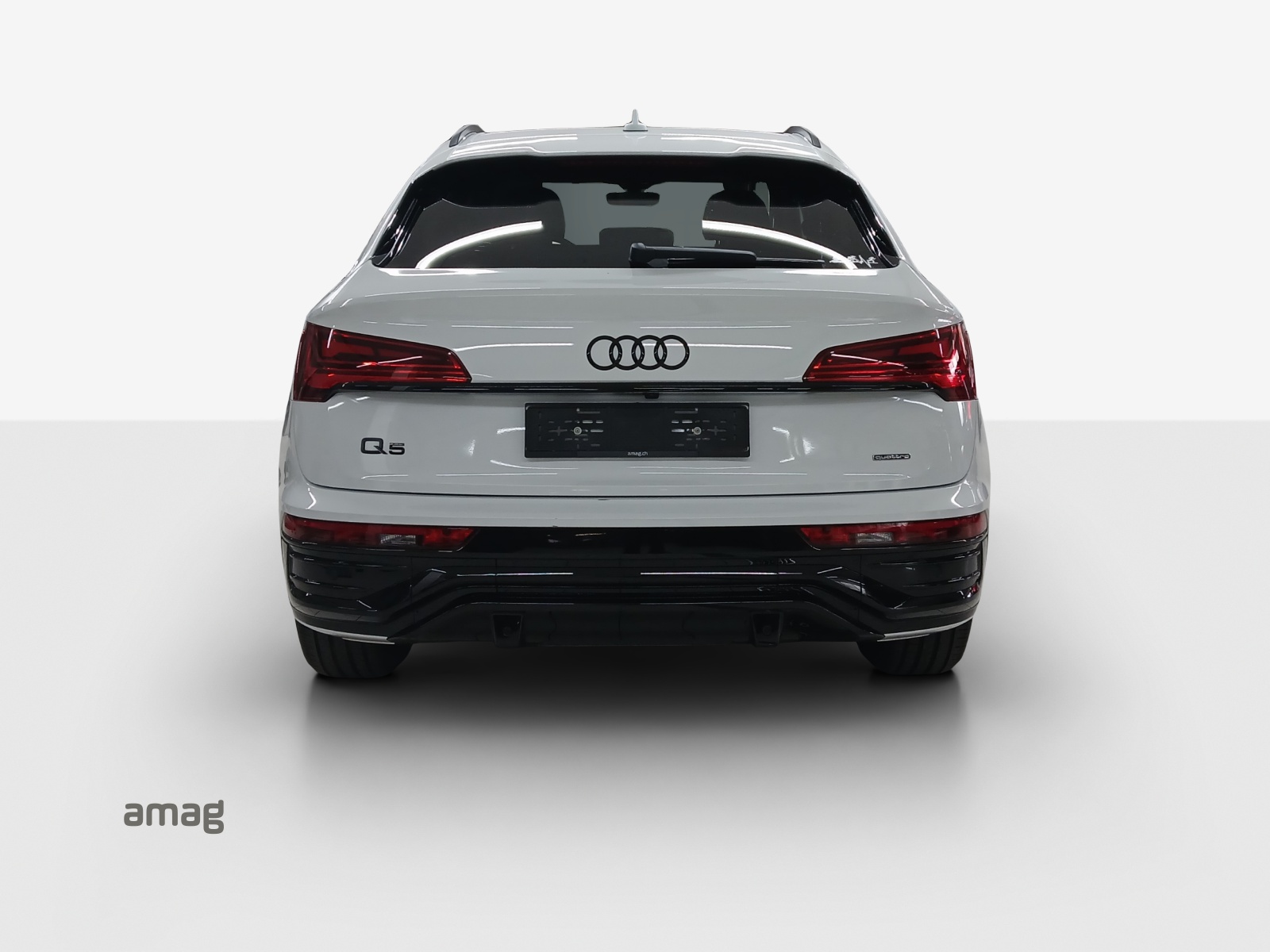 AUDI Q5 Sportback 40 TDI Blackedition quattro S-tronic-showroom-element-3