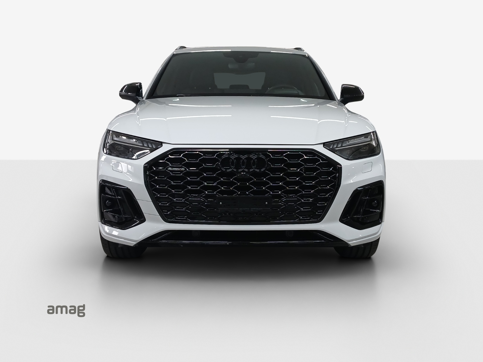 AUDI Q5 Sportback 40 TDI Blackedition quattro S-tronic-image-6