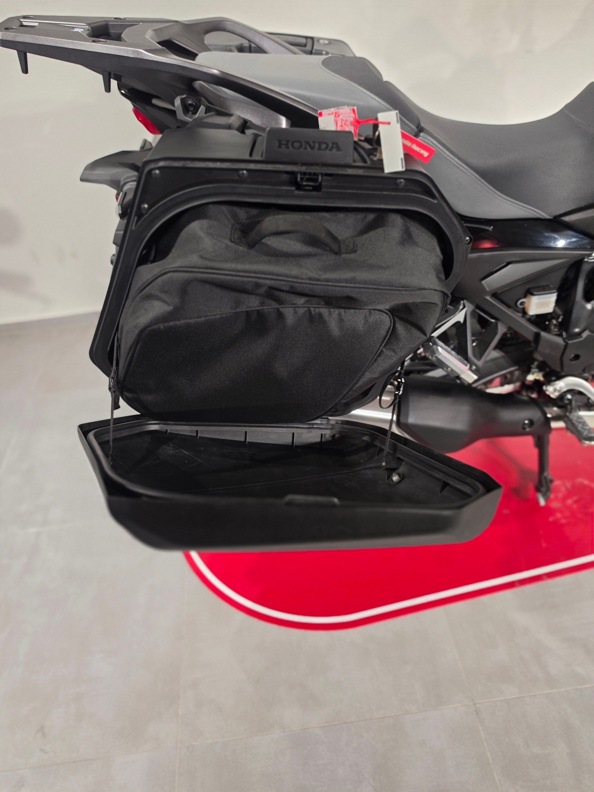 HONDA NT 1100 DCT-image-4