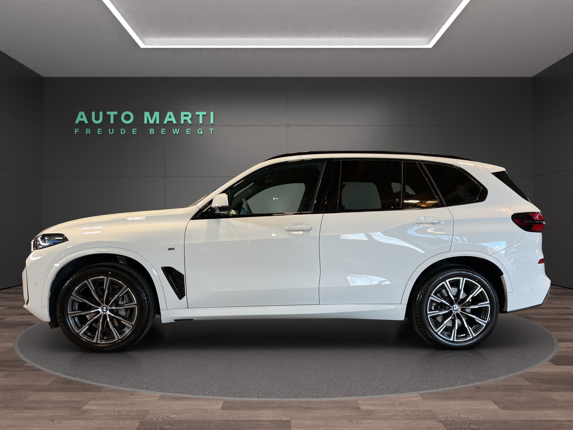 BMW X5 30d xDrive SAG-showroom-element-1