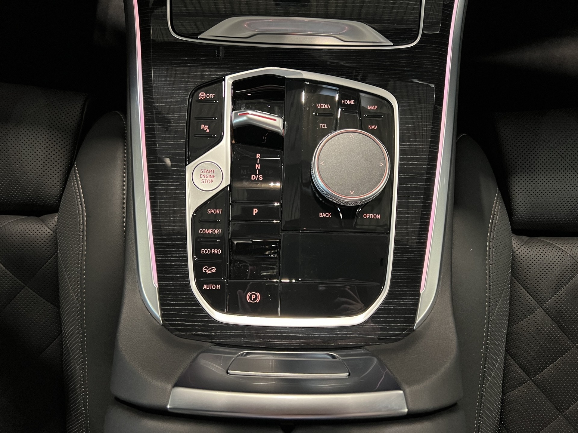 BMW X5 30d xDrive SAG-image-9
