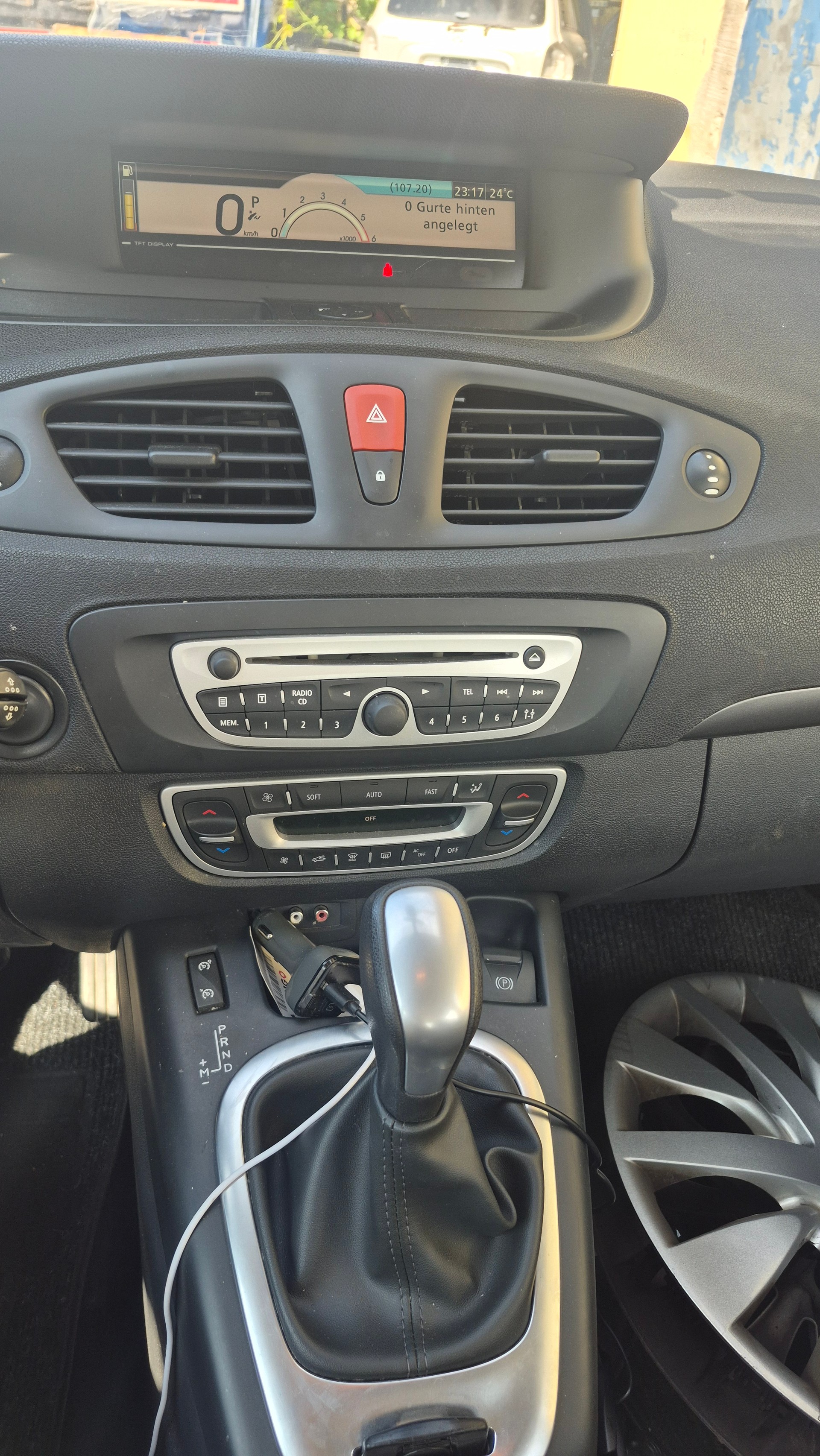 RENAULT Scénic 1.5 dCi Expression EDC-image-8
