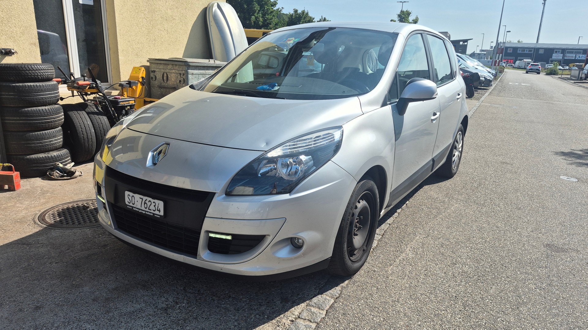 RENAULT Scénic 1.5 dCi Expression EDC-image-0