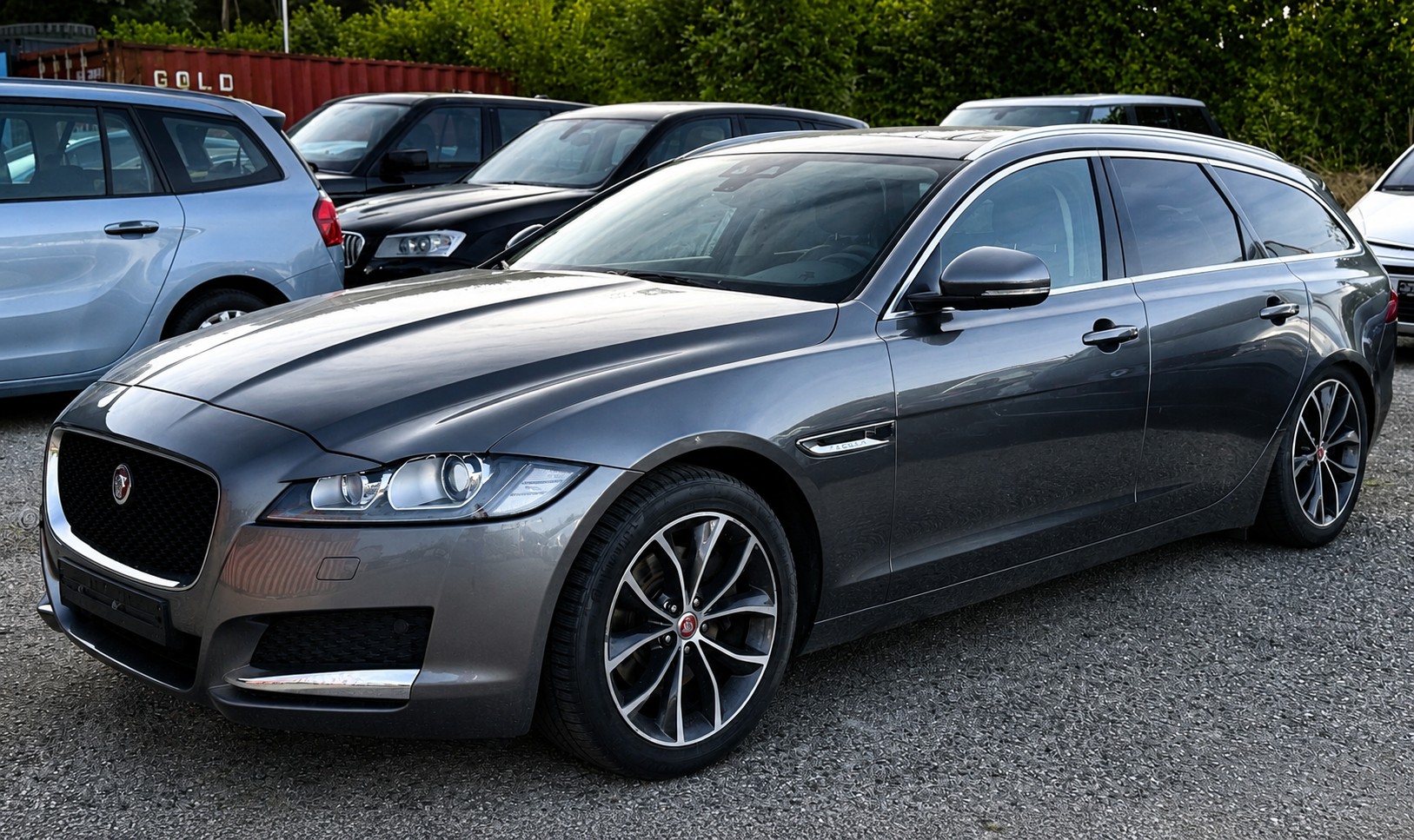 JAGUAR XF Sportbrake 25d Prestige AWD Automatic-image-4