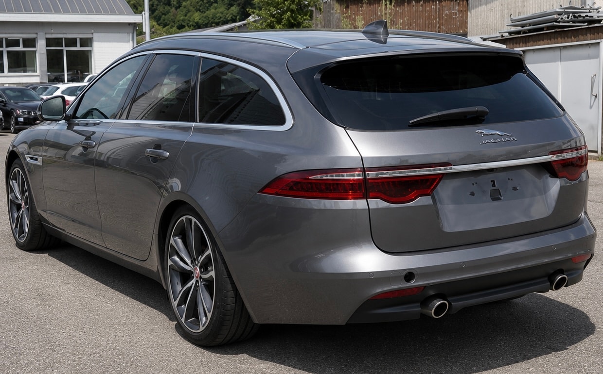 JAGUAR XF Sportbrake 25d Prestige AWD Automatic-image-3