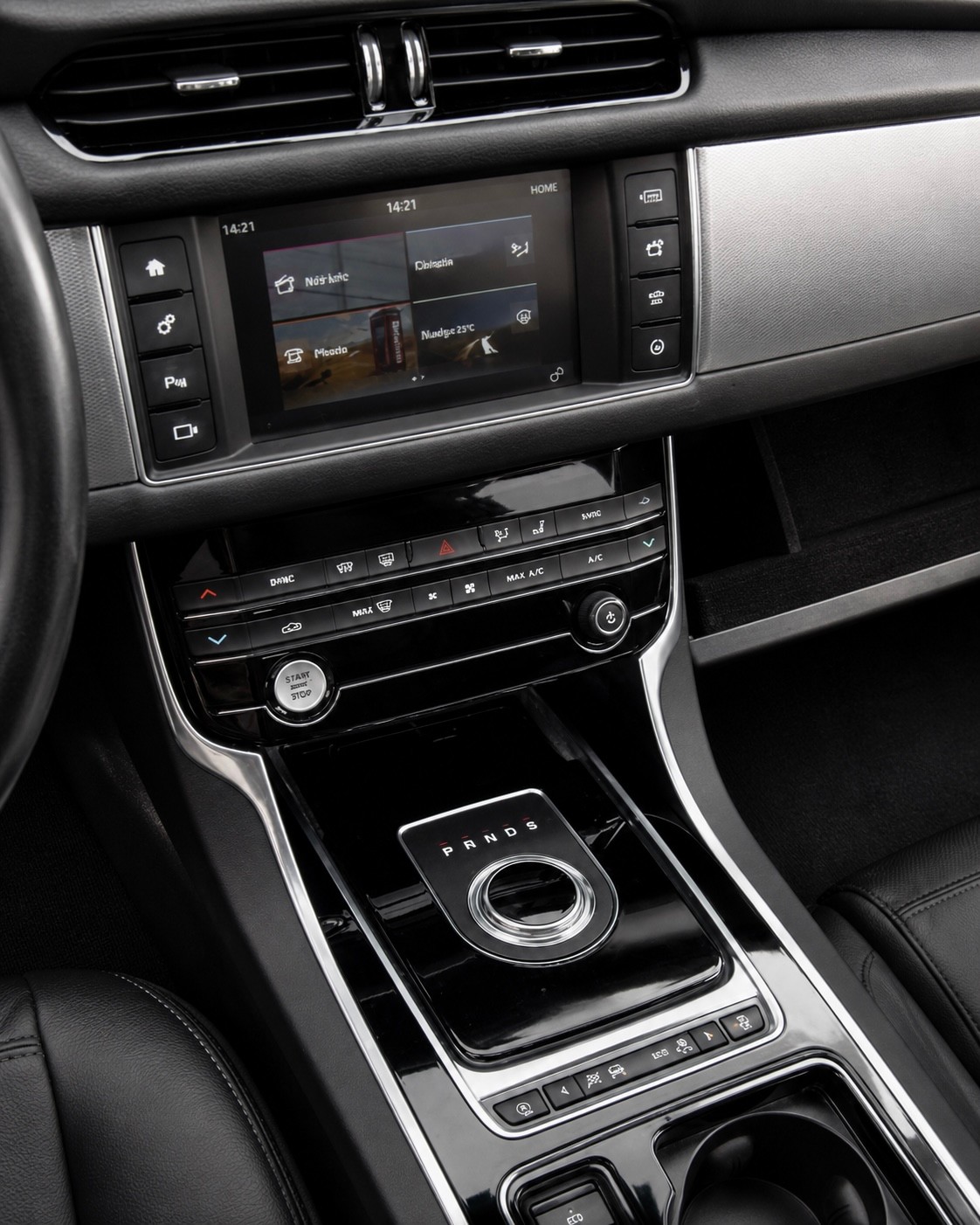 JAGUAR XF Sportbrake 25d Prestige AWD Automatic-image-8