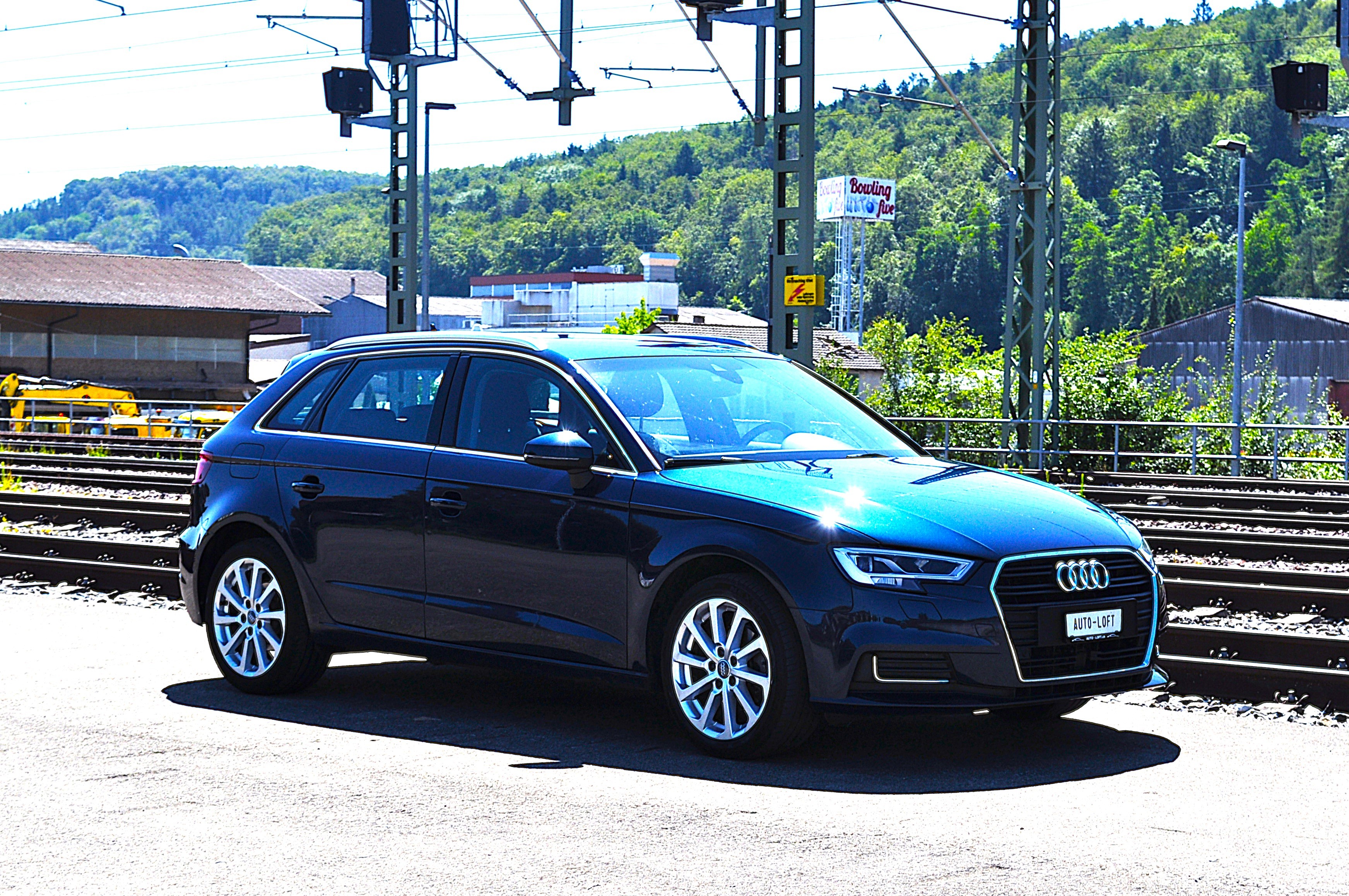 Car photo