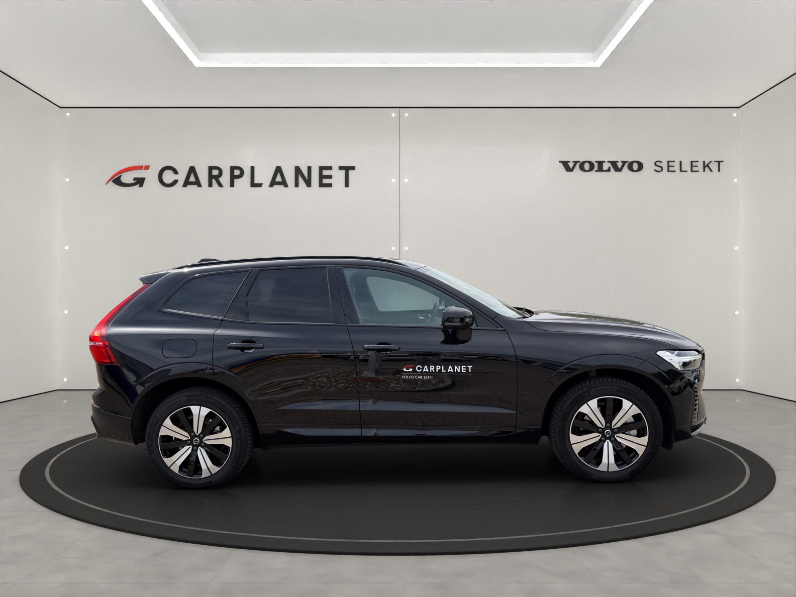 VOLVO XC60 2.0 T6 TE Plus Dark eAWD .-image-3