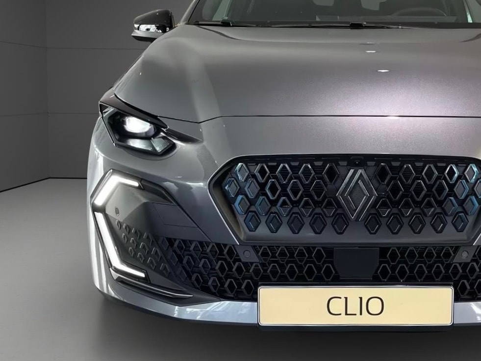 RENAULT Clio 1.8 E-Tech Full Hybrid Esprit Alpine
