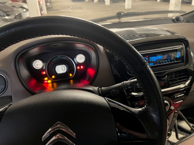 CITROEN C-Zero Séduction-image-12
