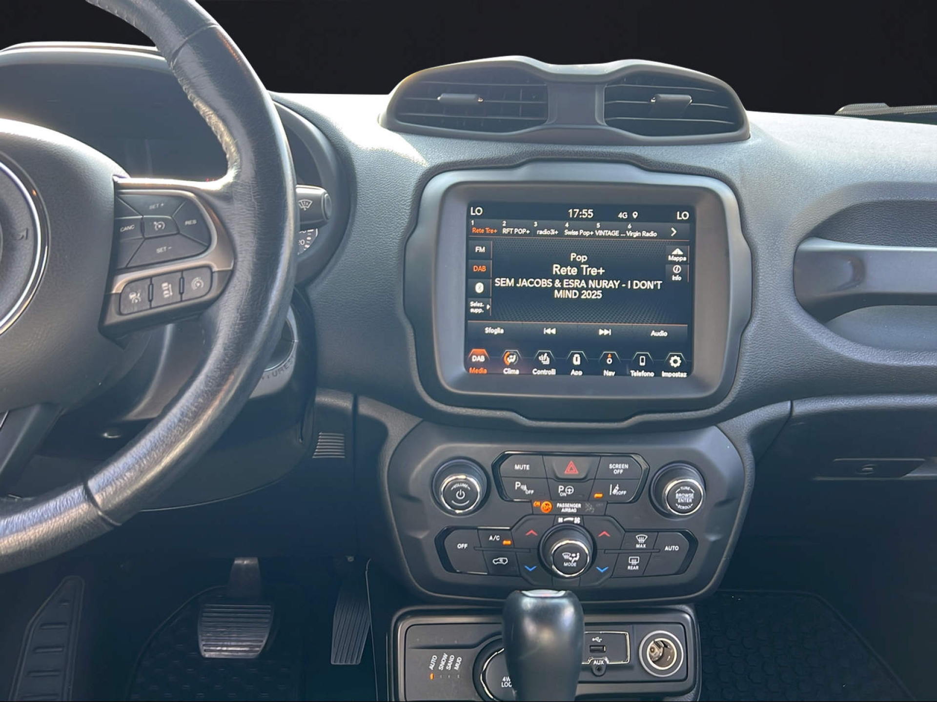 JEEP Renegade 1.3 Turbo S AWD-image-7