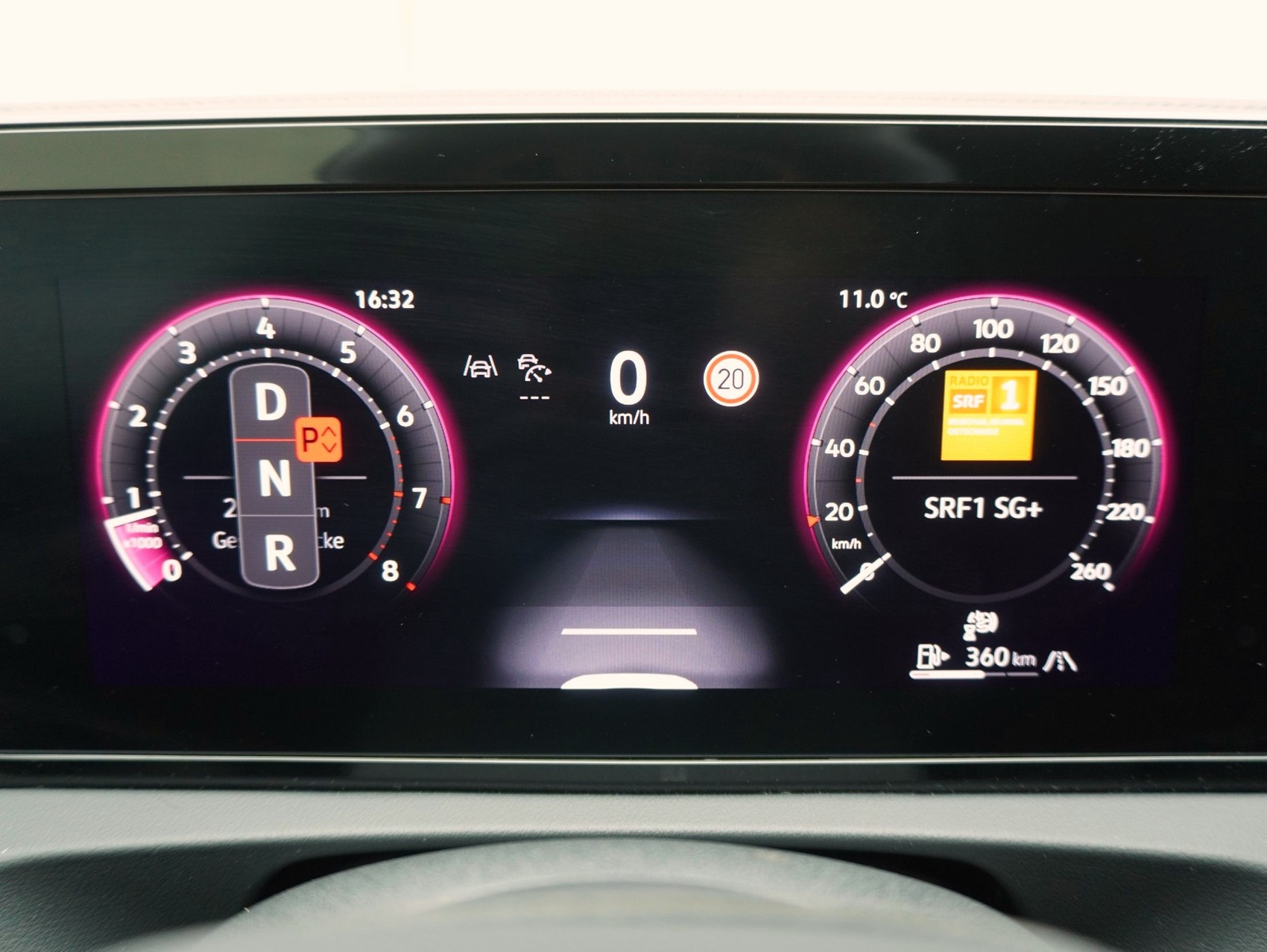 VW Tiguan 2.0 TSI DSG R-Line 4Motion-image-18
