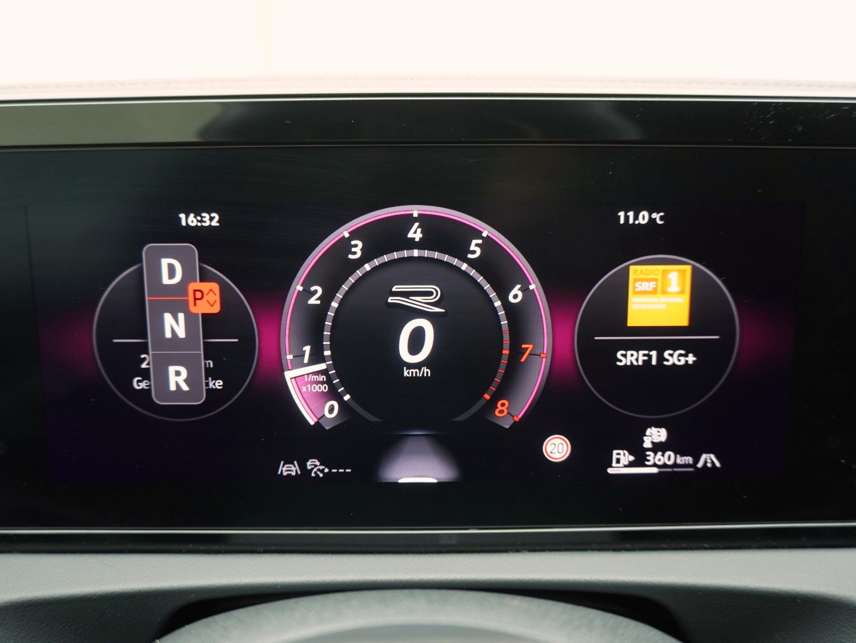 VW Tiguan 2.0 TSI DSG R-Line 4Motion-image-17