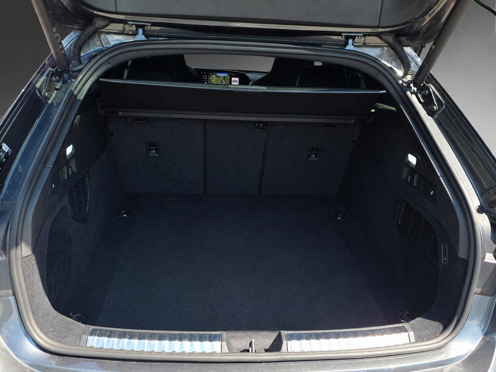 AUDI S5 Avant TFSI quattro S tronic-image-9