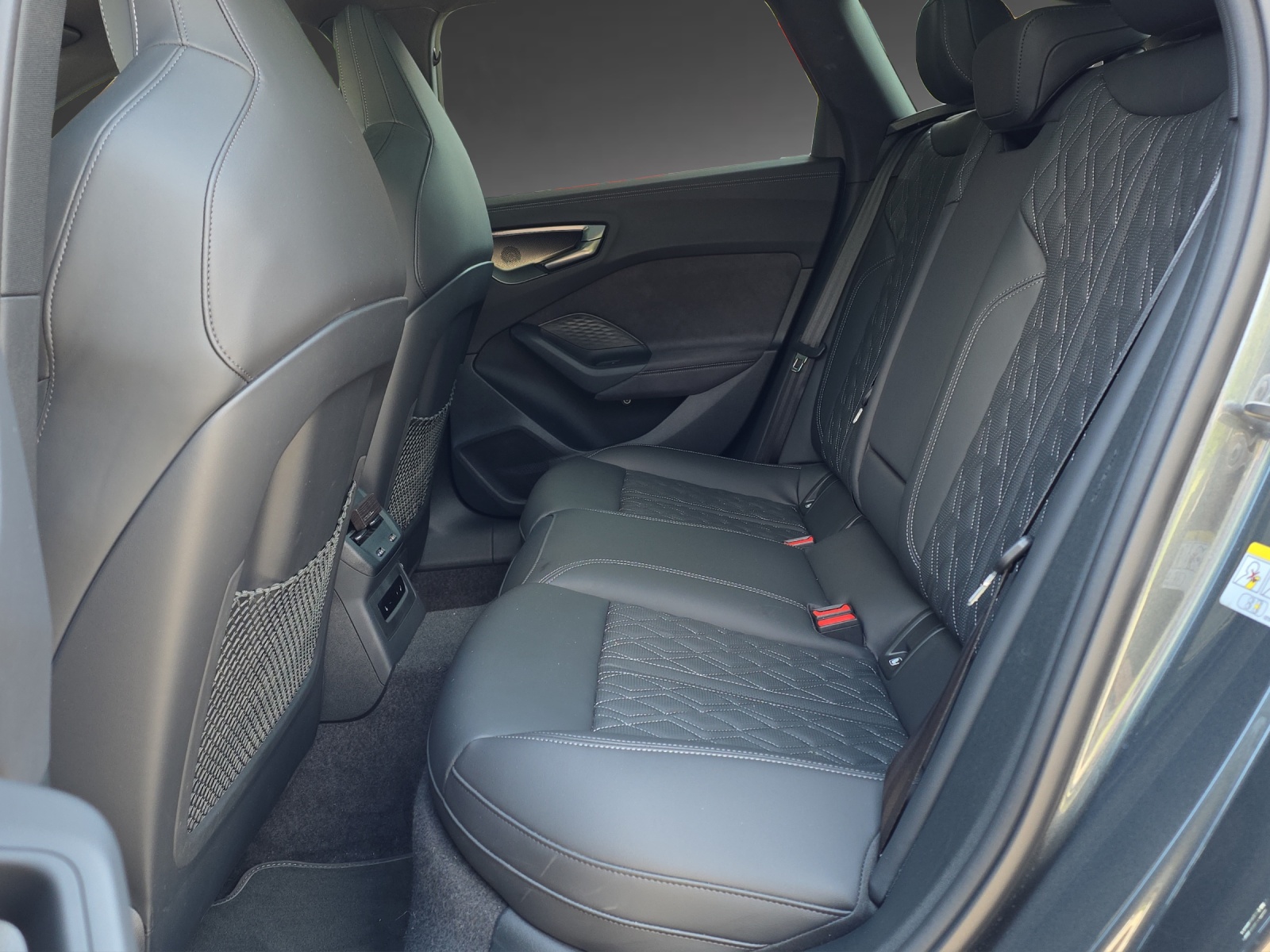 AUDI S5 Avant TFSI quattro S tronic-image-6
