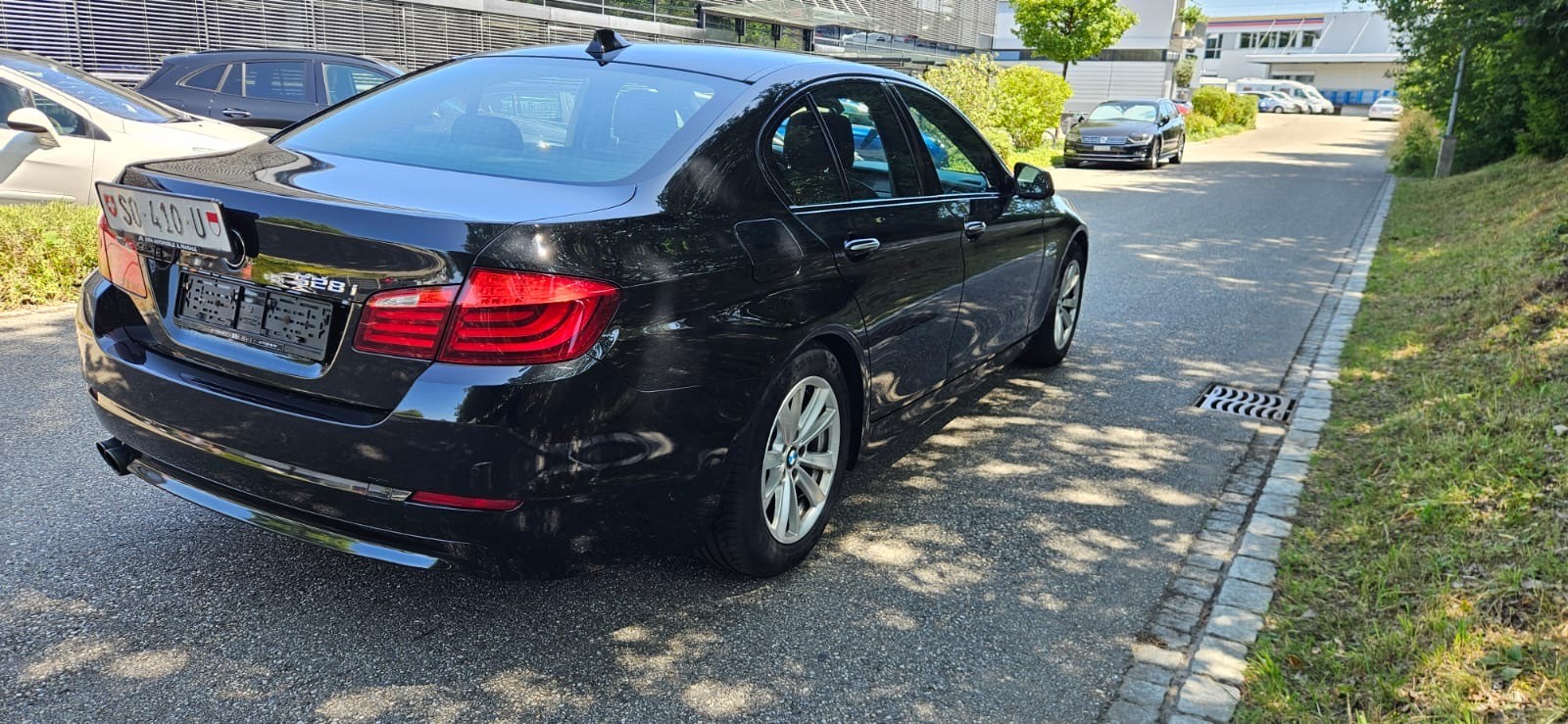 BMW 528i Steptronic-image-11