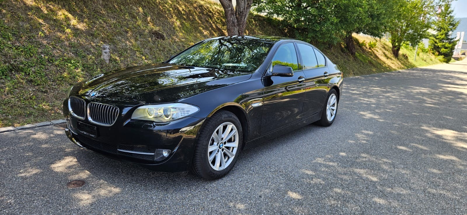 BMW 528i Steptronic-image-8