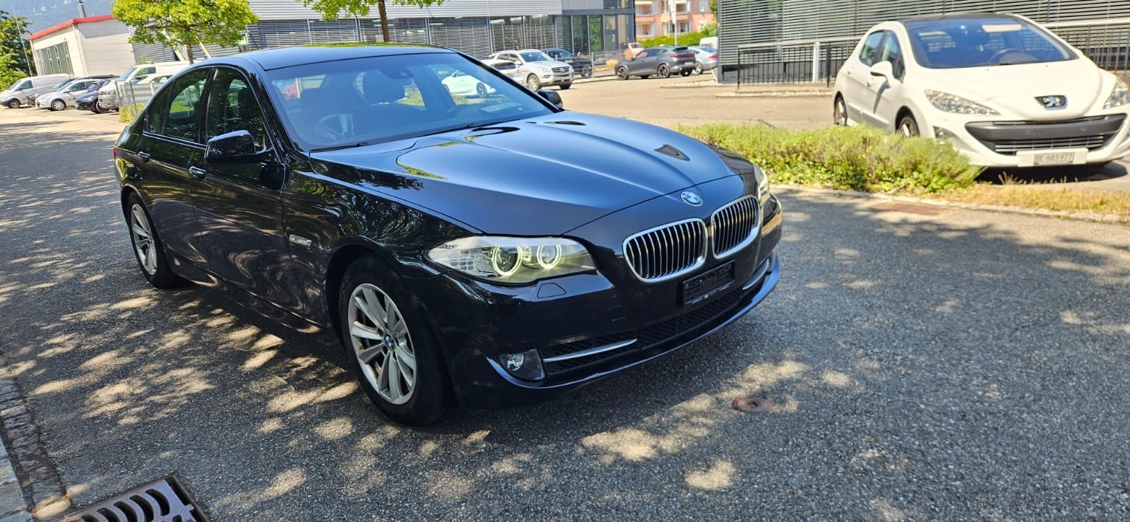 BMW 528i Steptronic-image-12