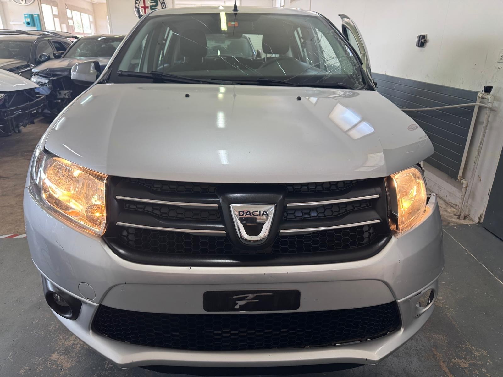 DACIA Sandero Tce 90 Celebration-image-7