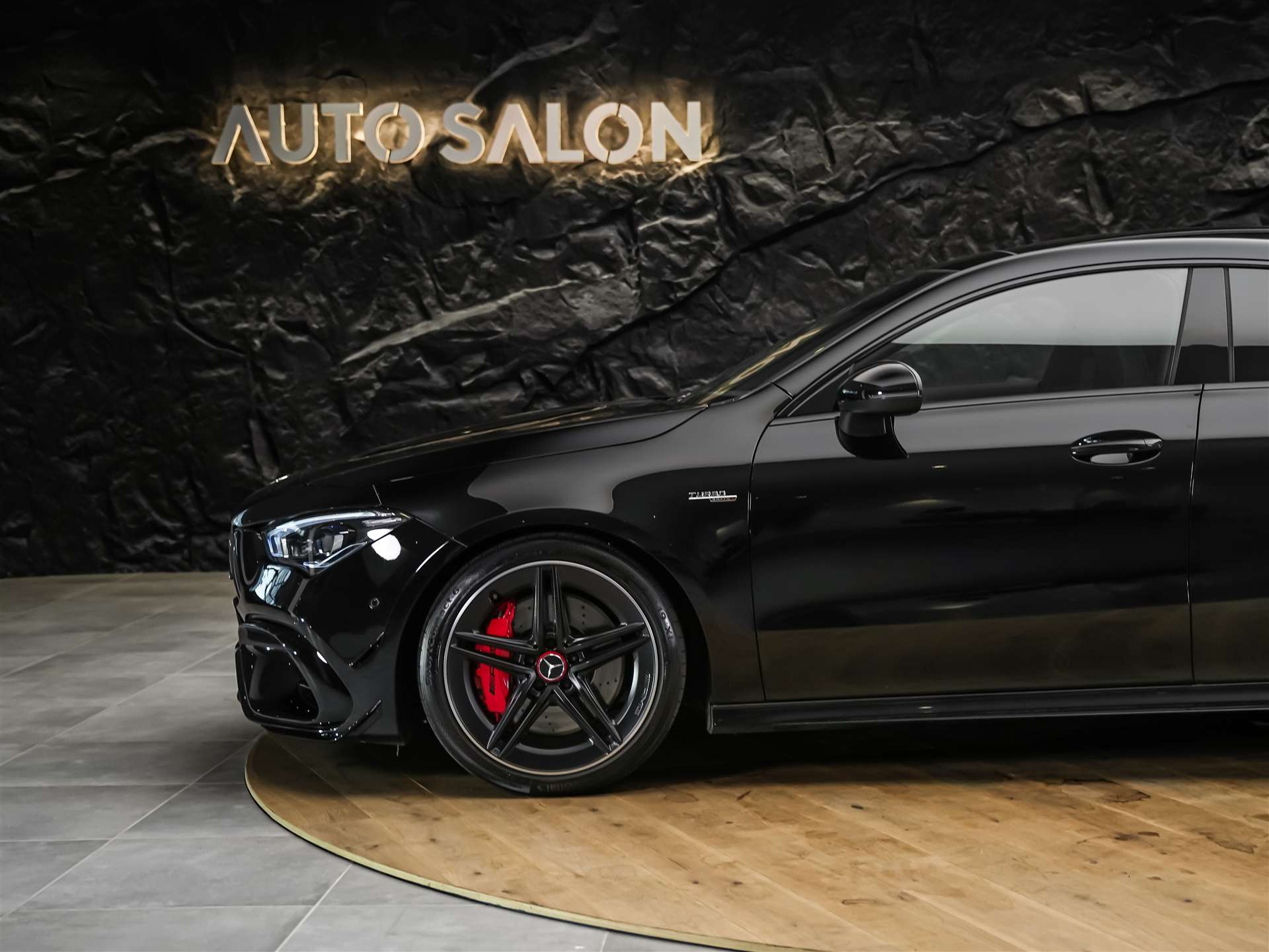 MERCEDES-BENZ CLA 45 S AMG 4Matic+ 8G-DCT *Aeropaket*Panorama*Multibeam LED*-image-14
