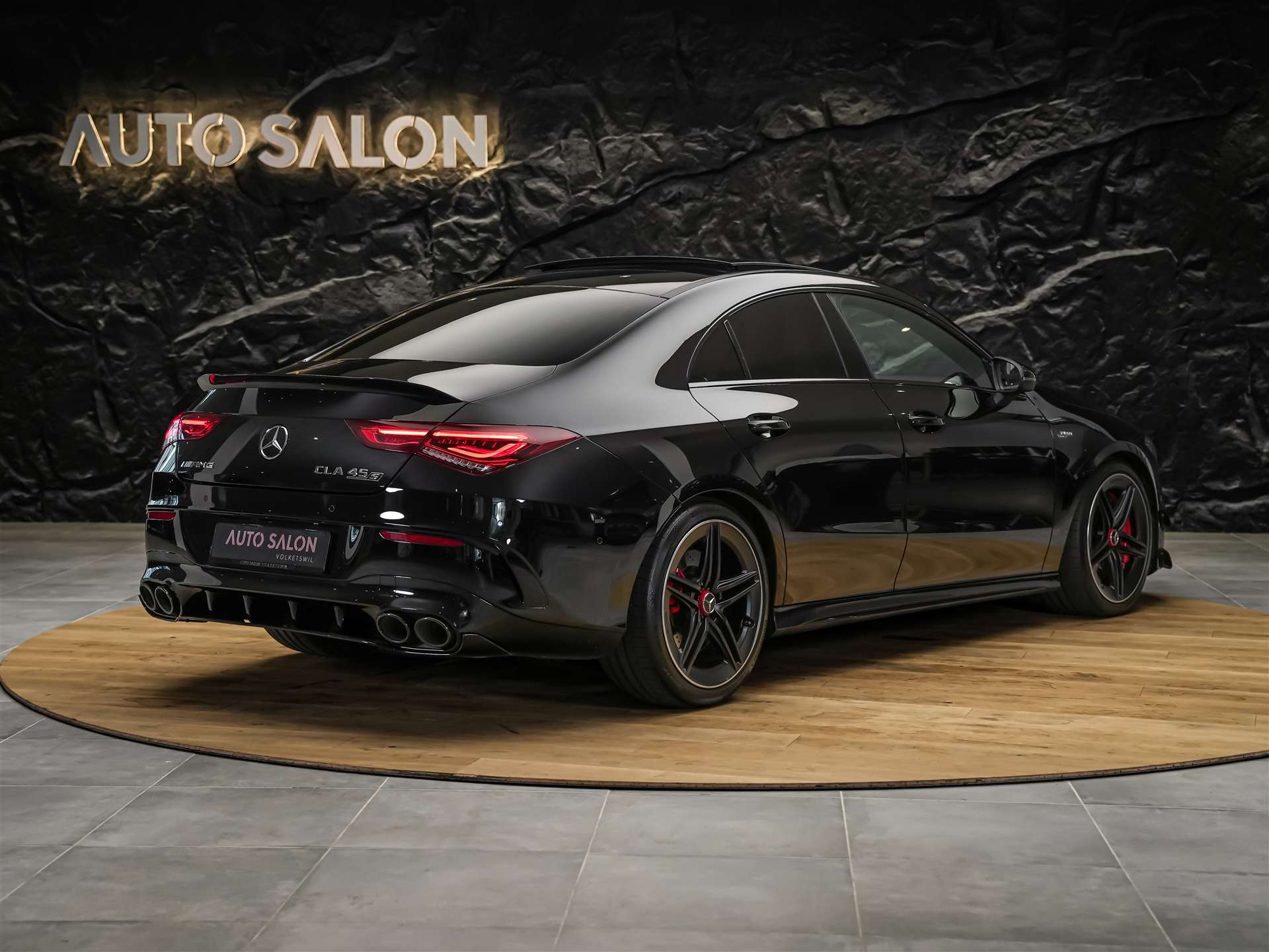 MERCEDES-BENZ CLA 45 S AMG 4Matic+ 8G-DCT *Aeropaket*Panorama*Multibeam LED*-image-4