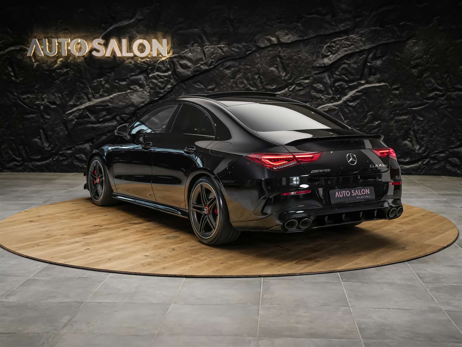 MERCEDES-BENZ CLA 45 S AMG 4Matic+ 8G-DCT *Aeropaket*Panorama*Multibeam LED*-image-2